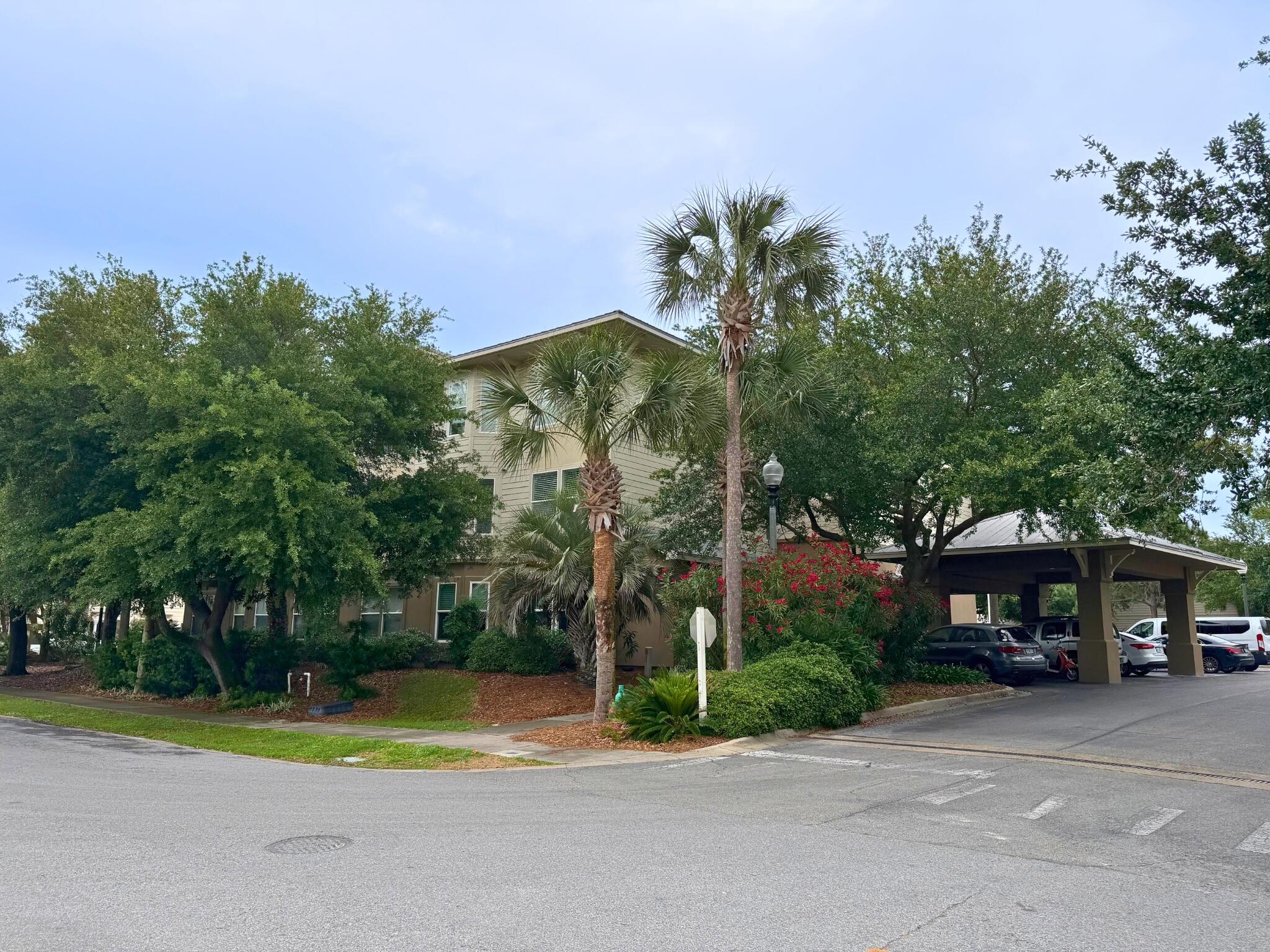 OLD BAY CONDO - Residential