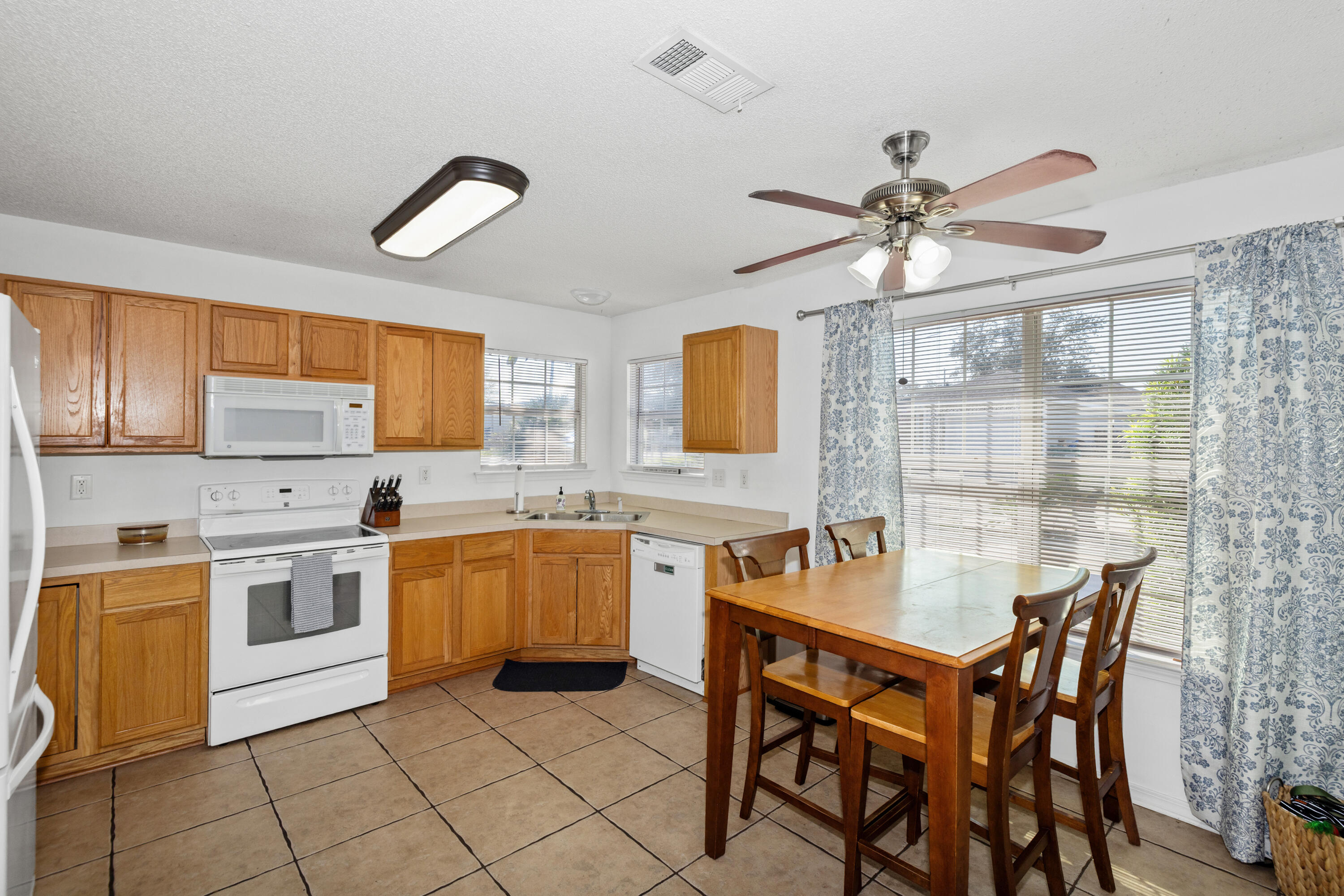 Harlan Square S/D - Residential