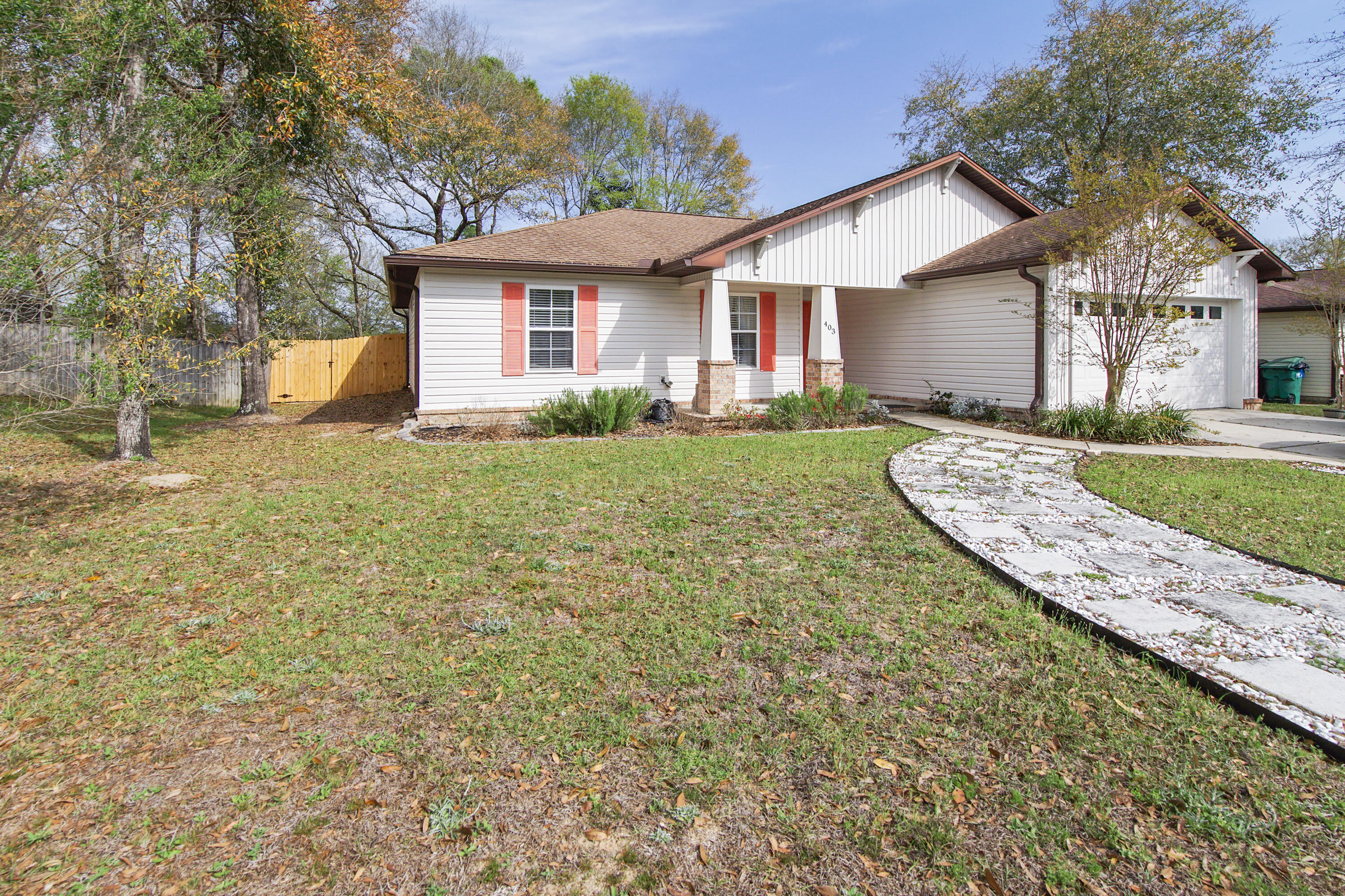 HUNTERS' RIDGE - Residential