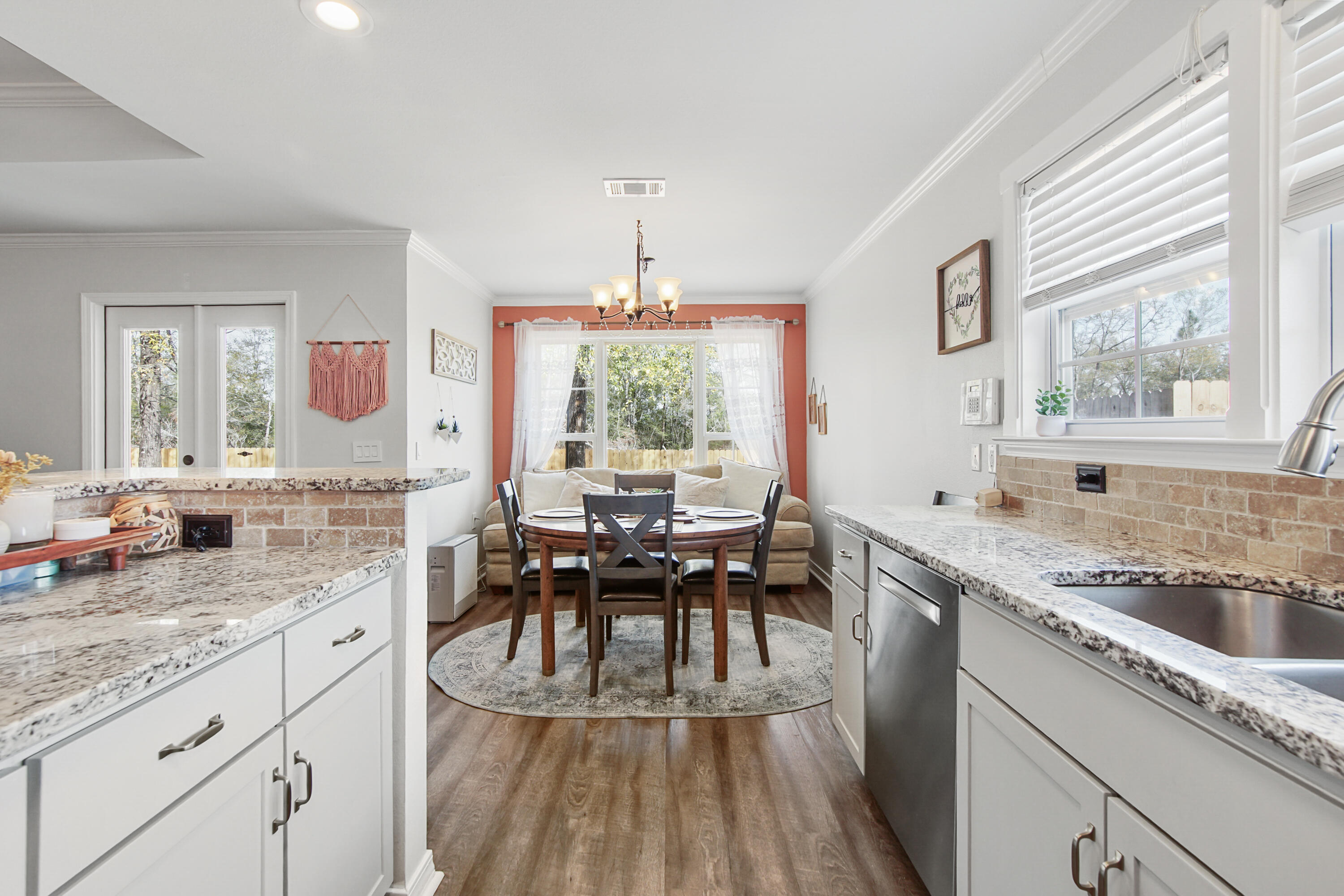 HUNTERS' RIDGE - Residential