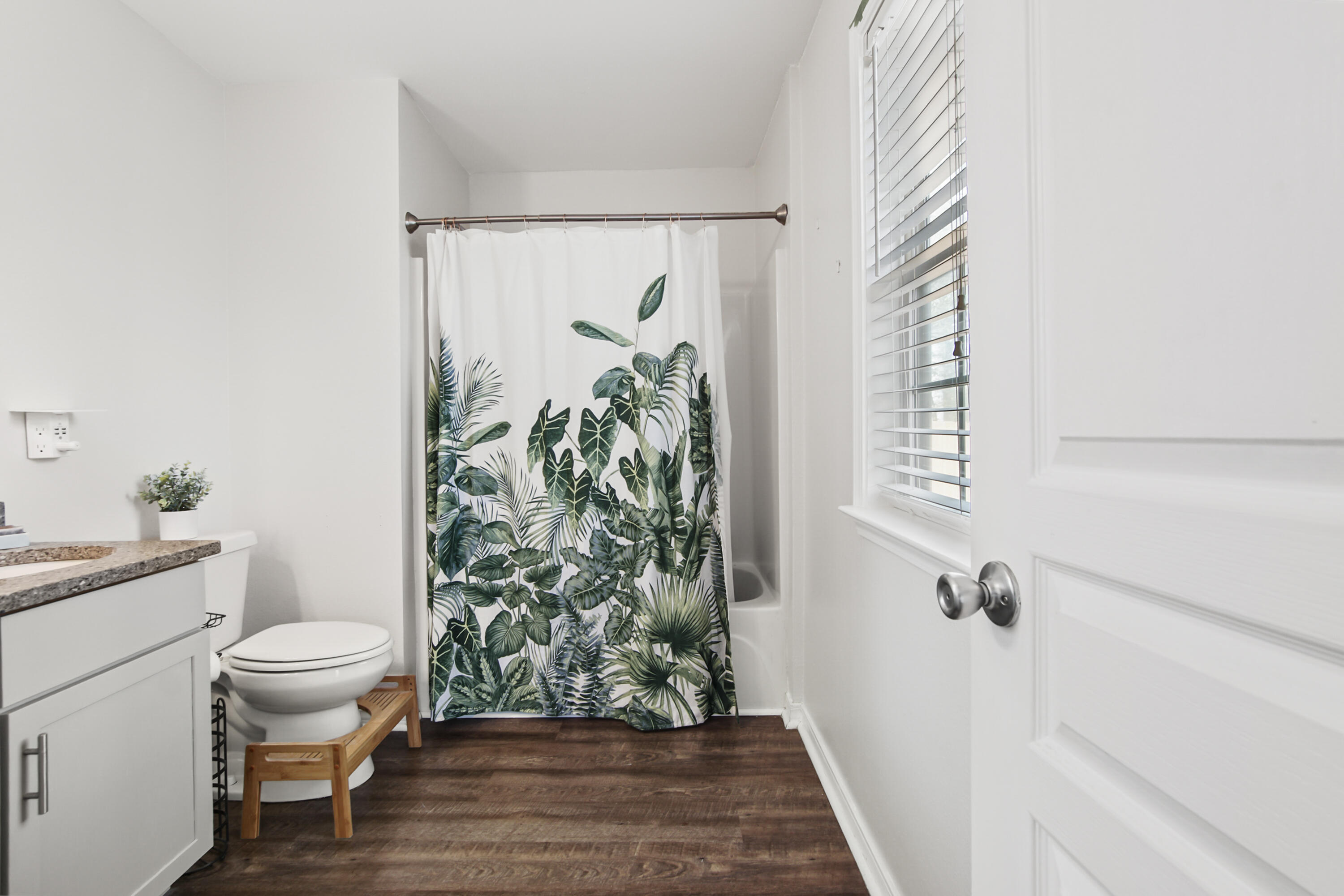 HUNTERS' RIDGE - Residential