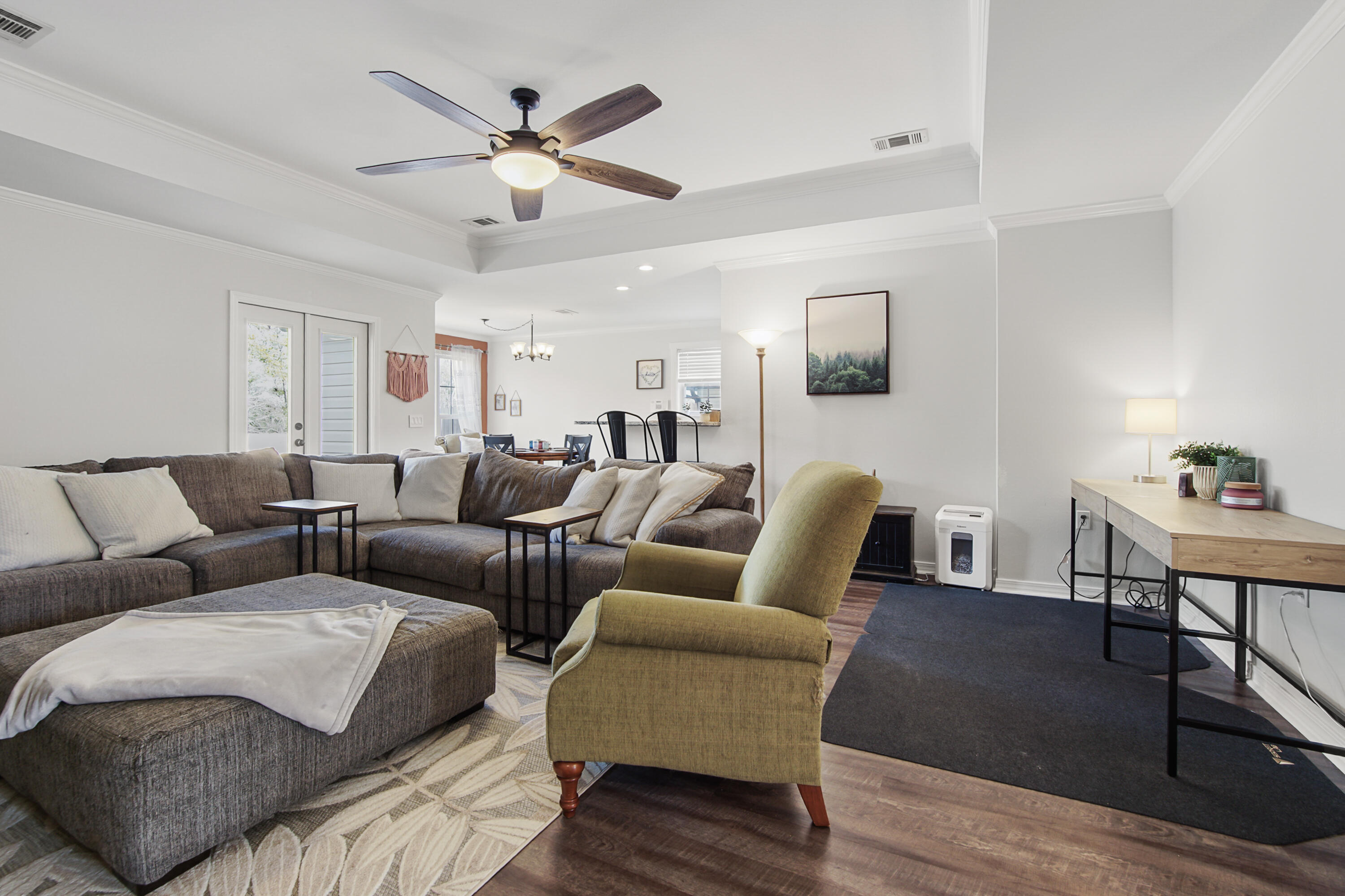 HUNTERS' RIDGE - Residential