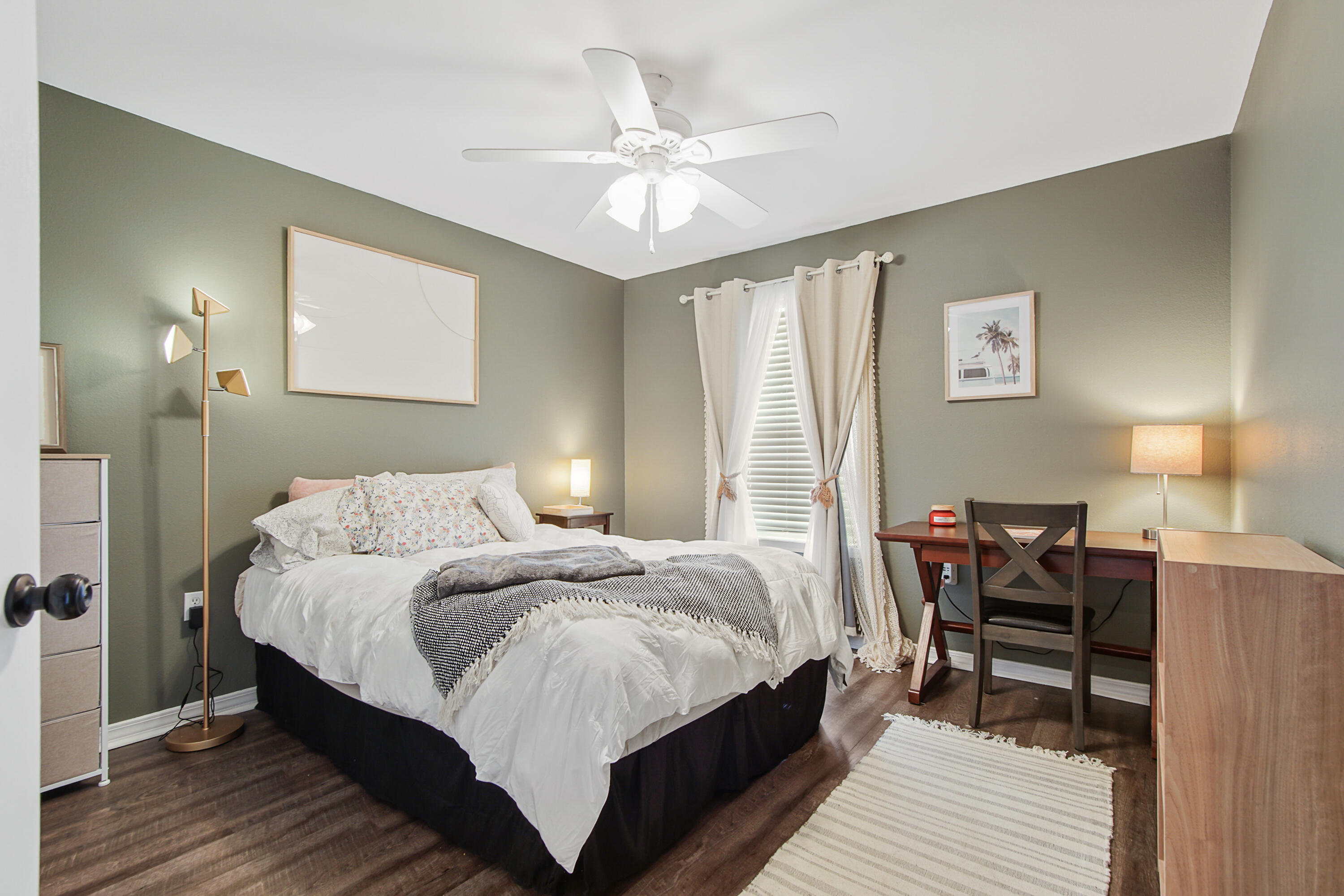 HUNTERS' RIDGE - Residential