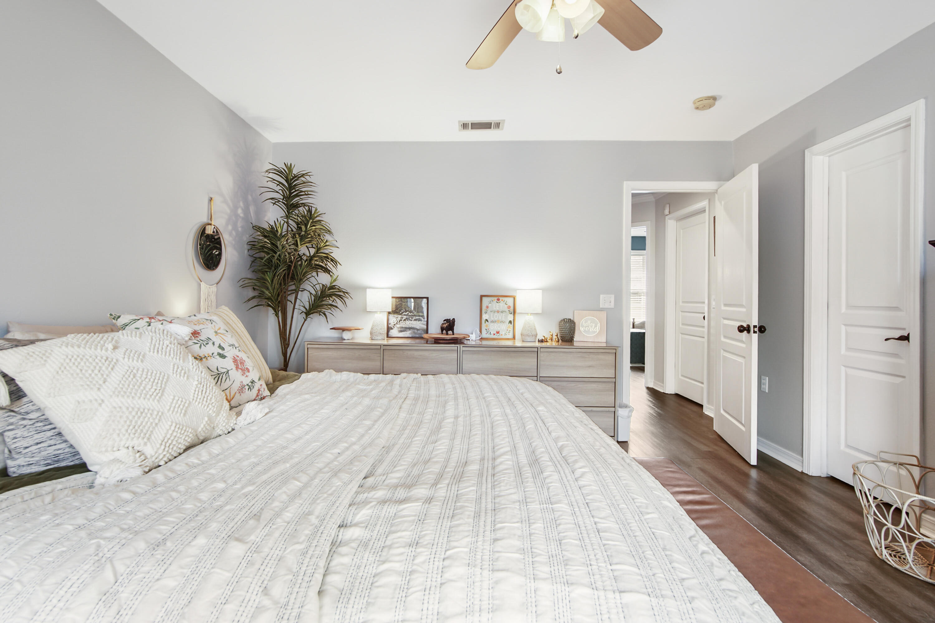 HUNTERS' RIDGE - Residential