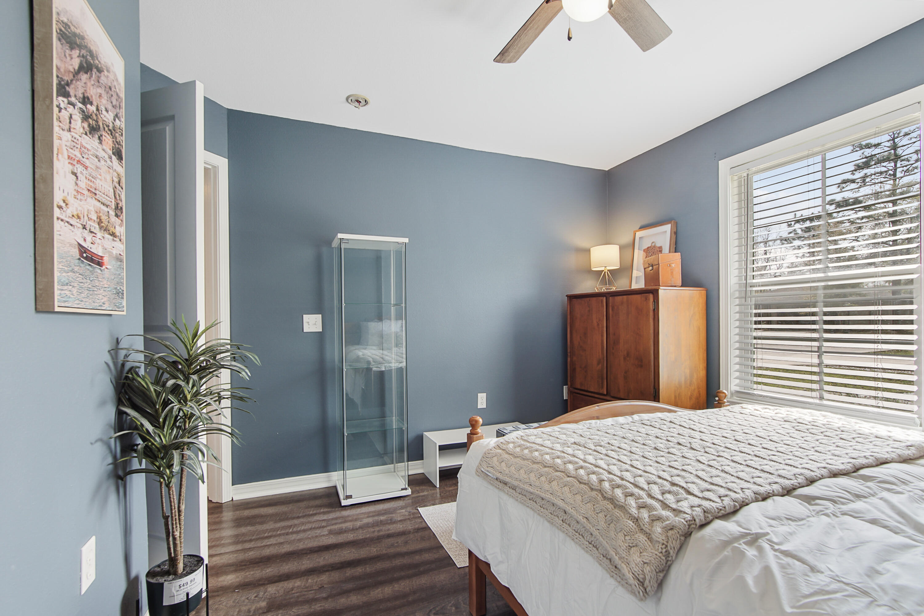 HUNTERS' RIDGE - Residential