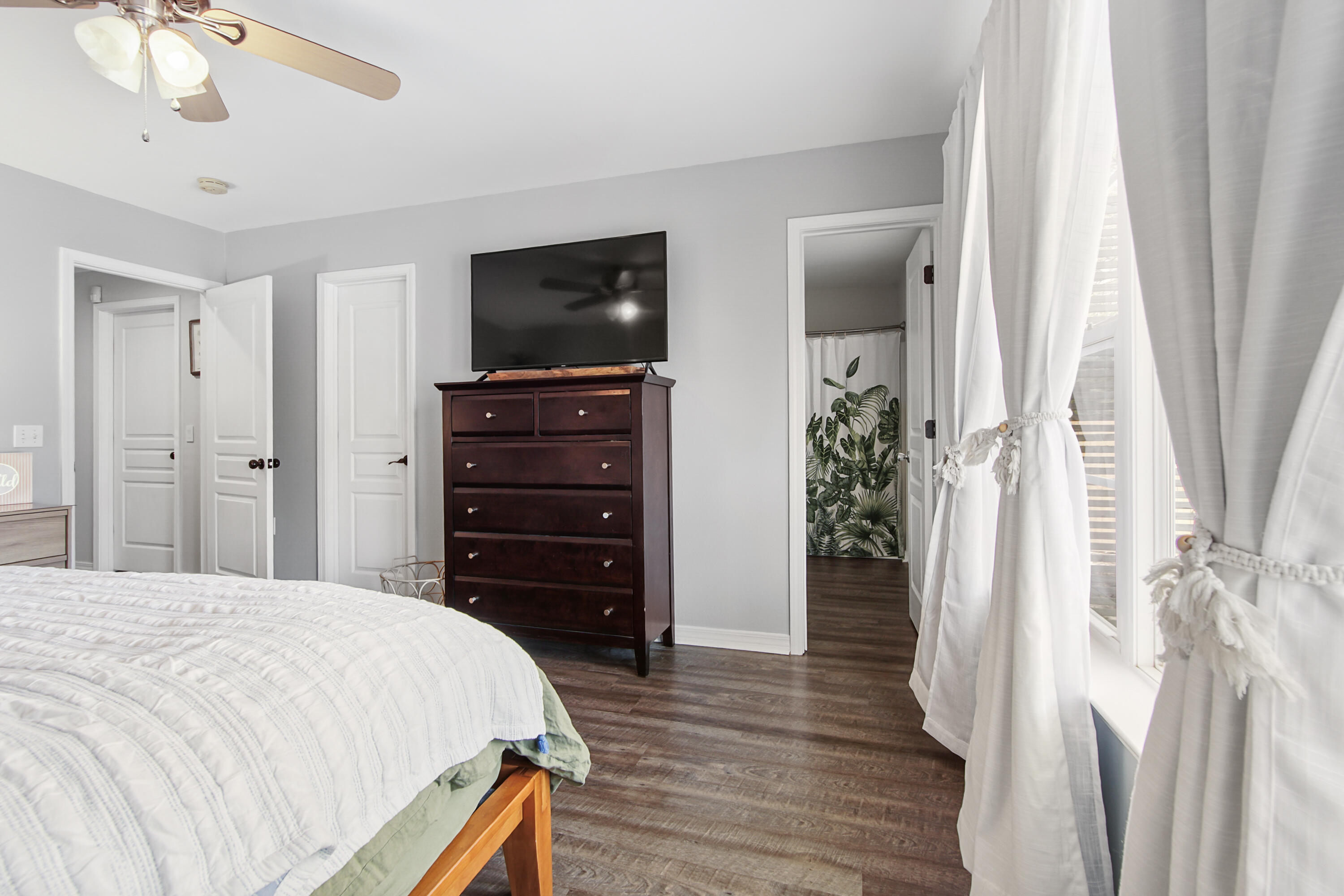 HUNTERS' RIDGE - Residential