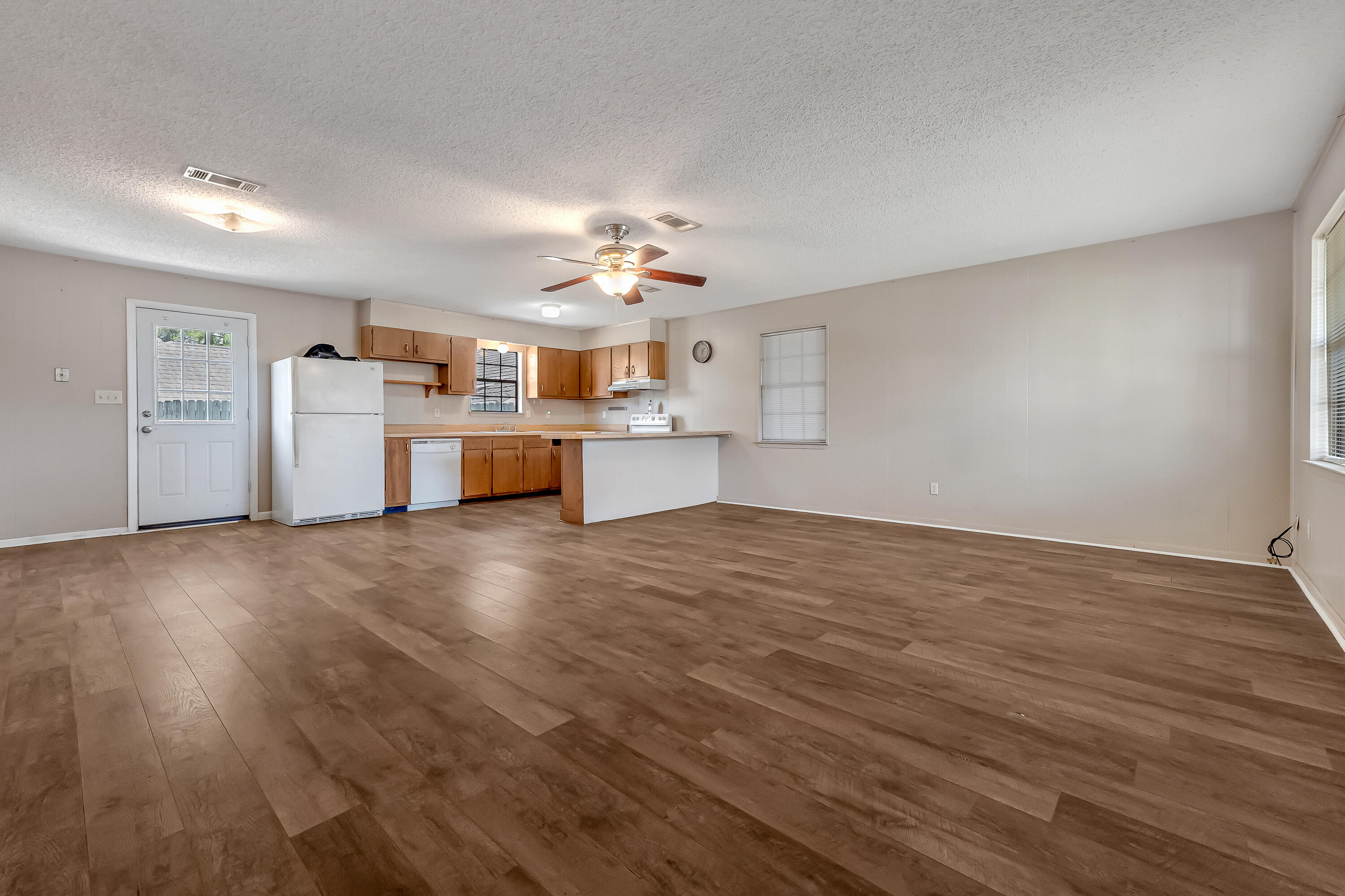 POLYNESIAN ISLANDS - Residential