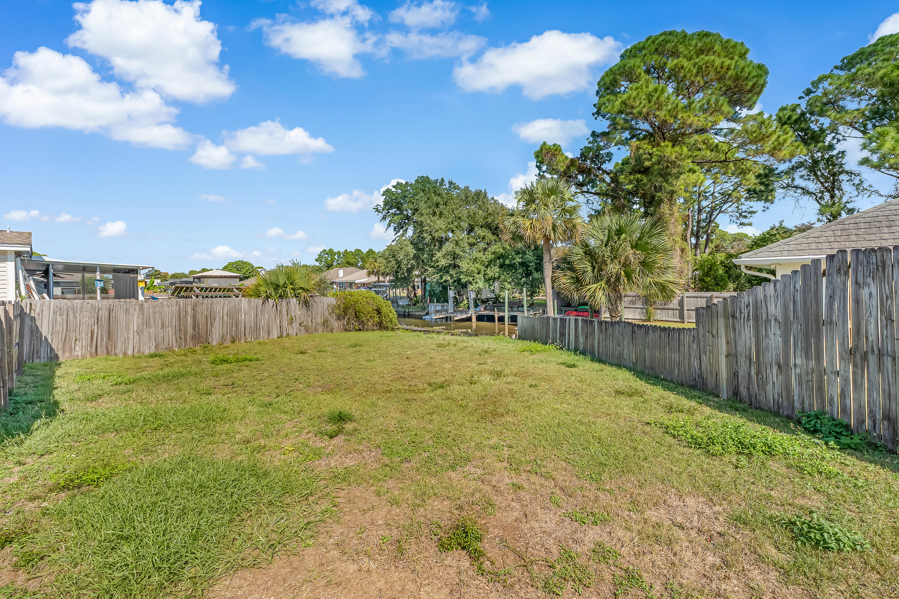 POLYNESIAN ISLANDS - Residential