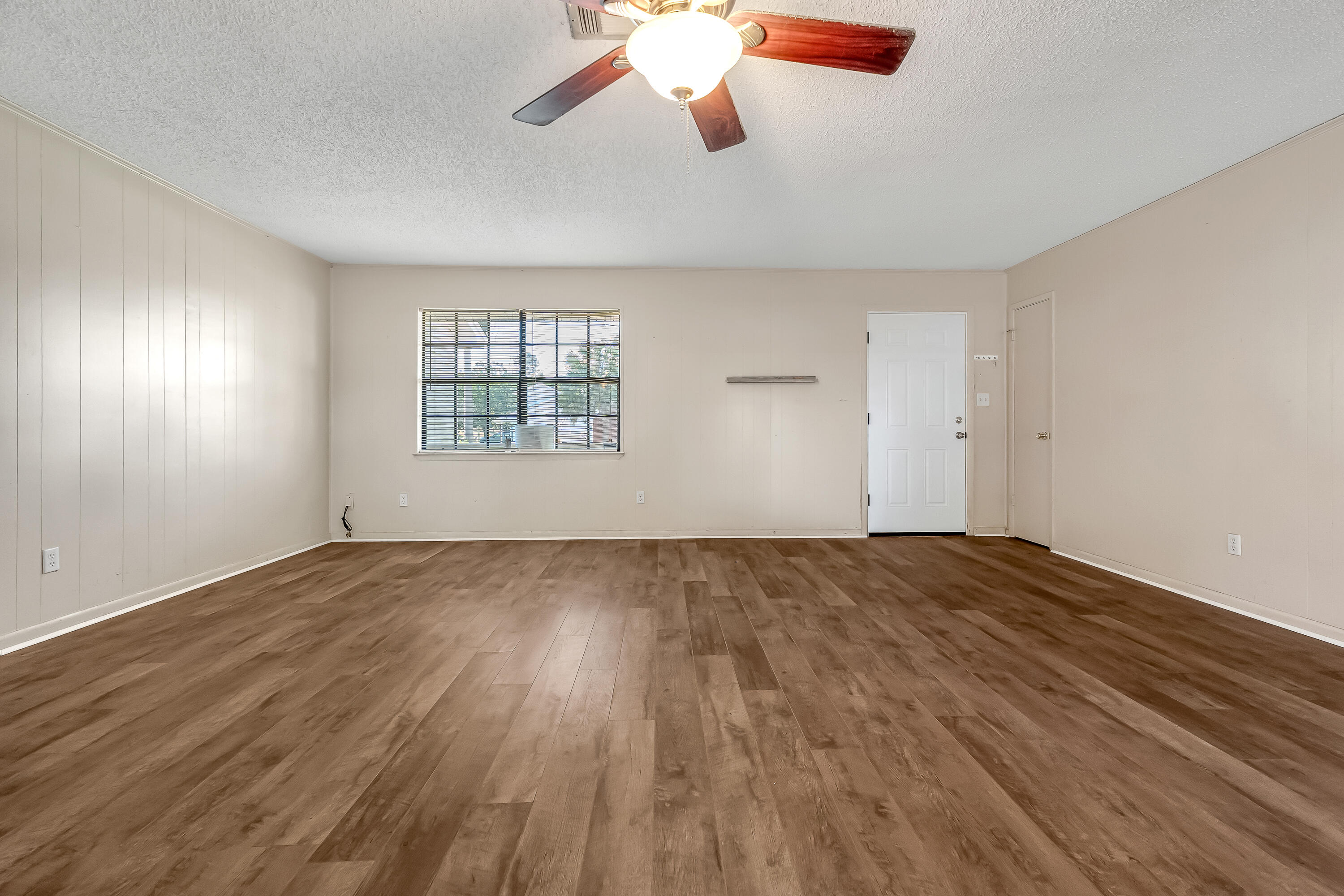 POLYNESIAN ISLANDS - Residential