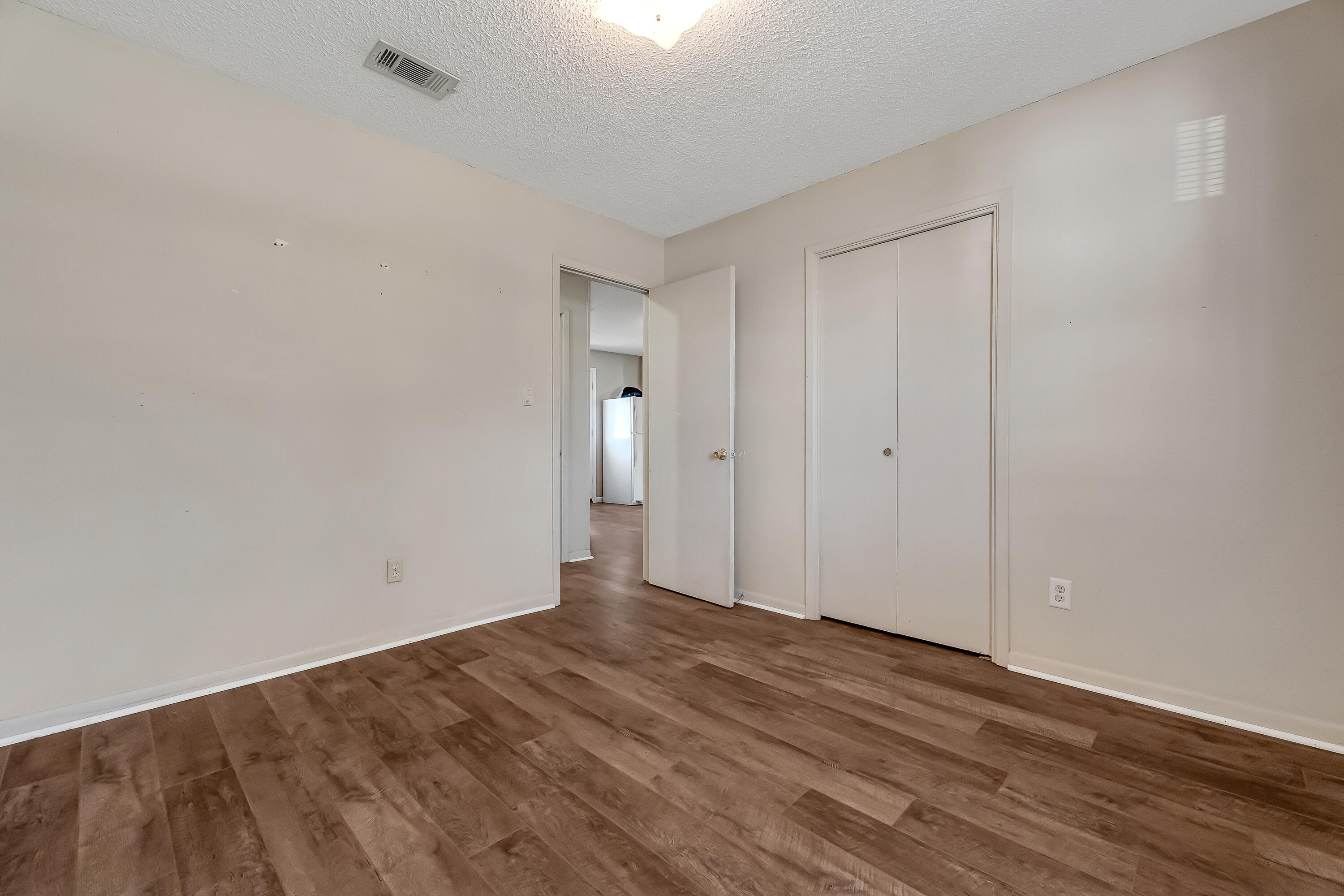 POLYNESIAN ISLANDS - Residential