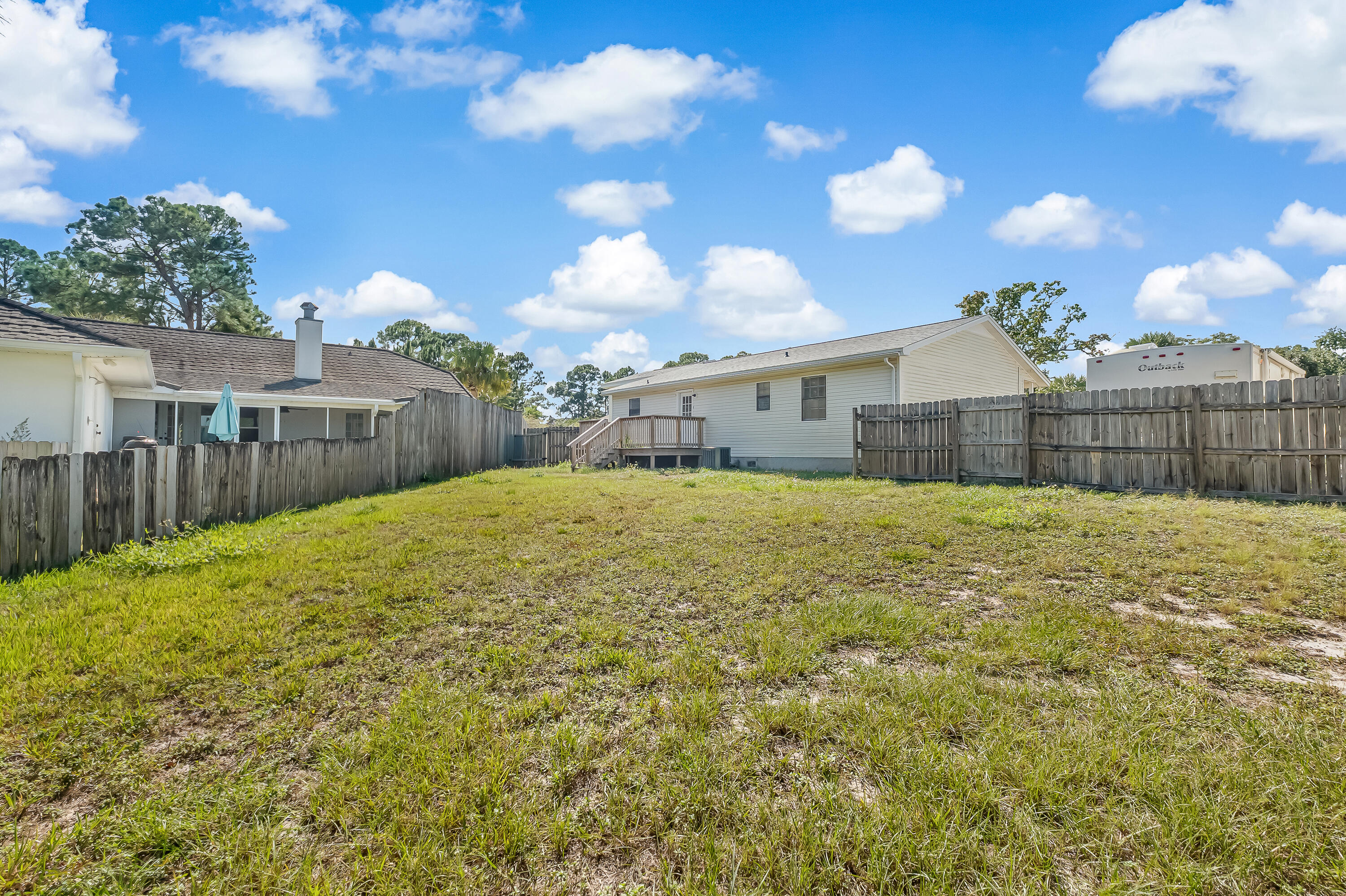 POLYNESIAN ISLANDS - Residential