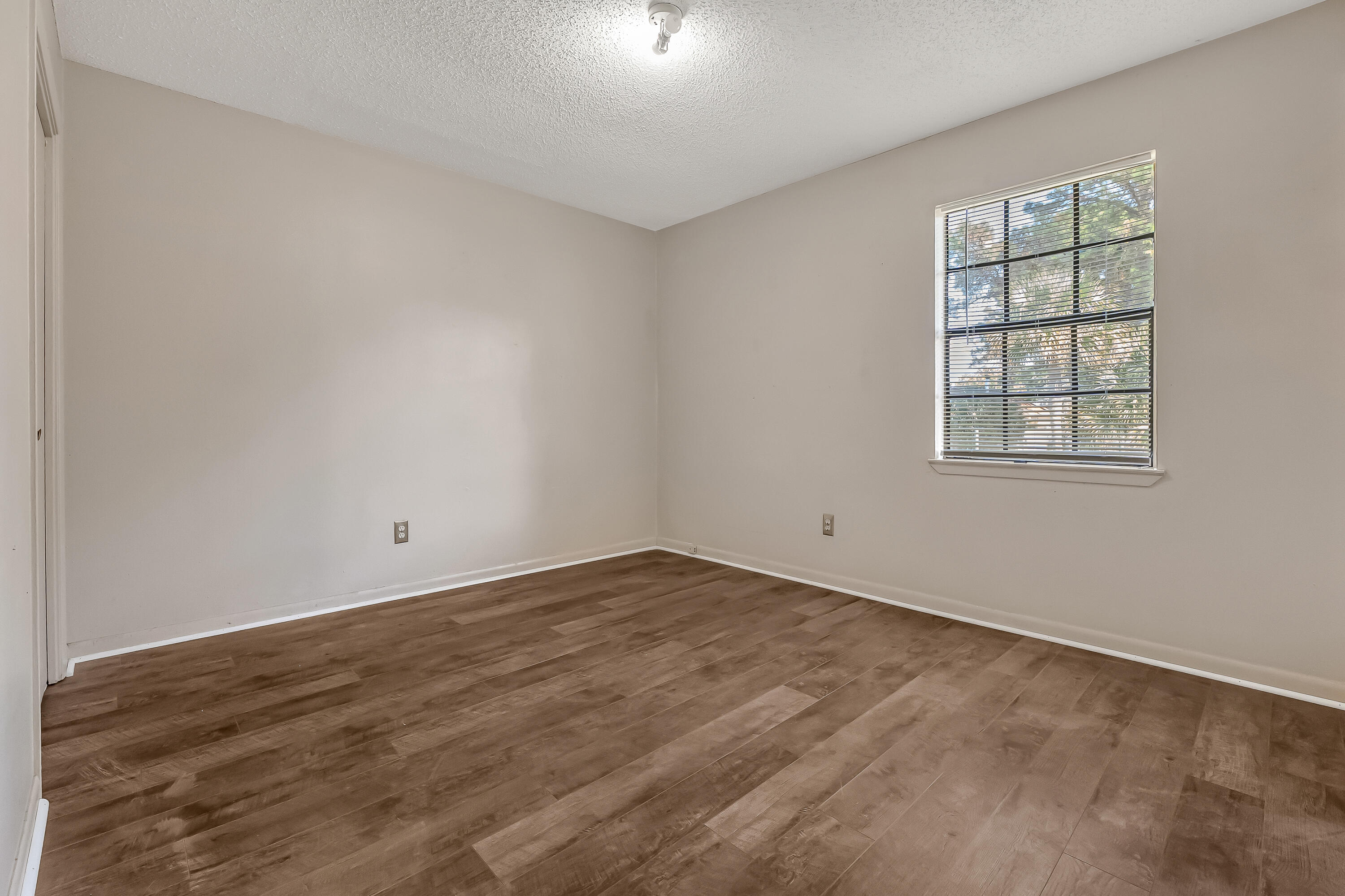 POLYNESIAN ISLANDS - Residential