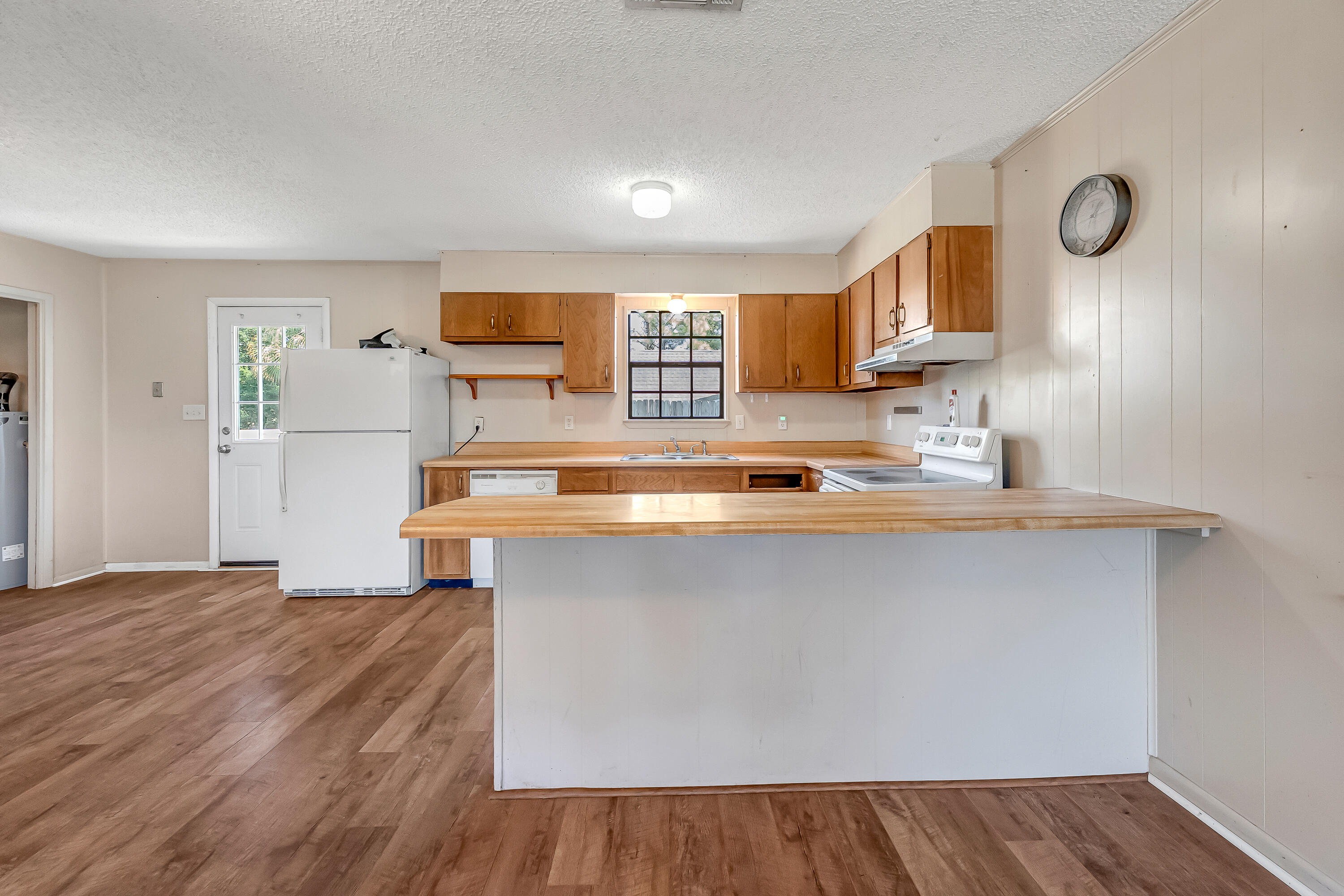 POLYNESIAN ISLANDS - Residential