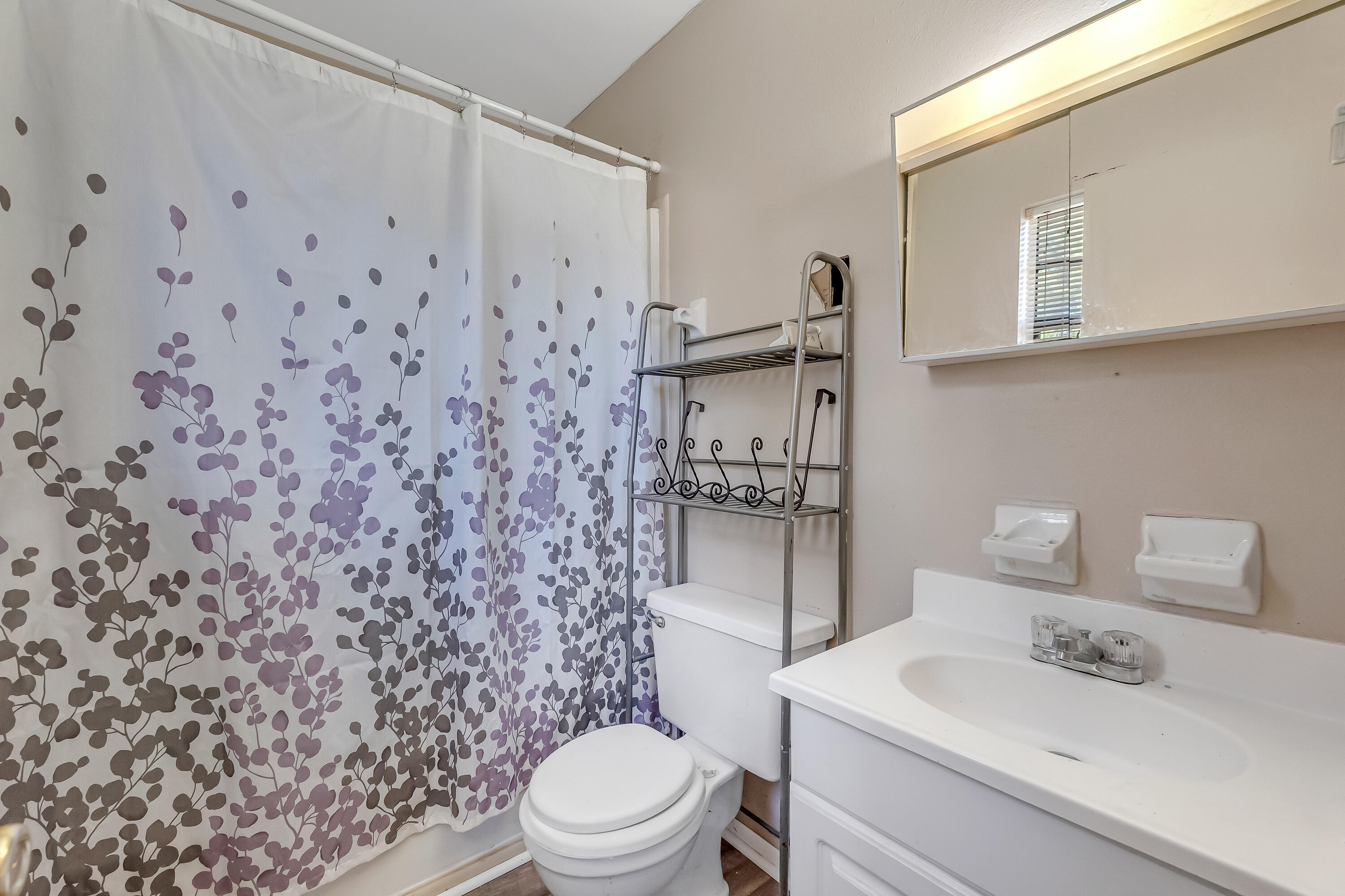 POLYNESIAN ISLANDS - Residential