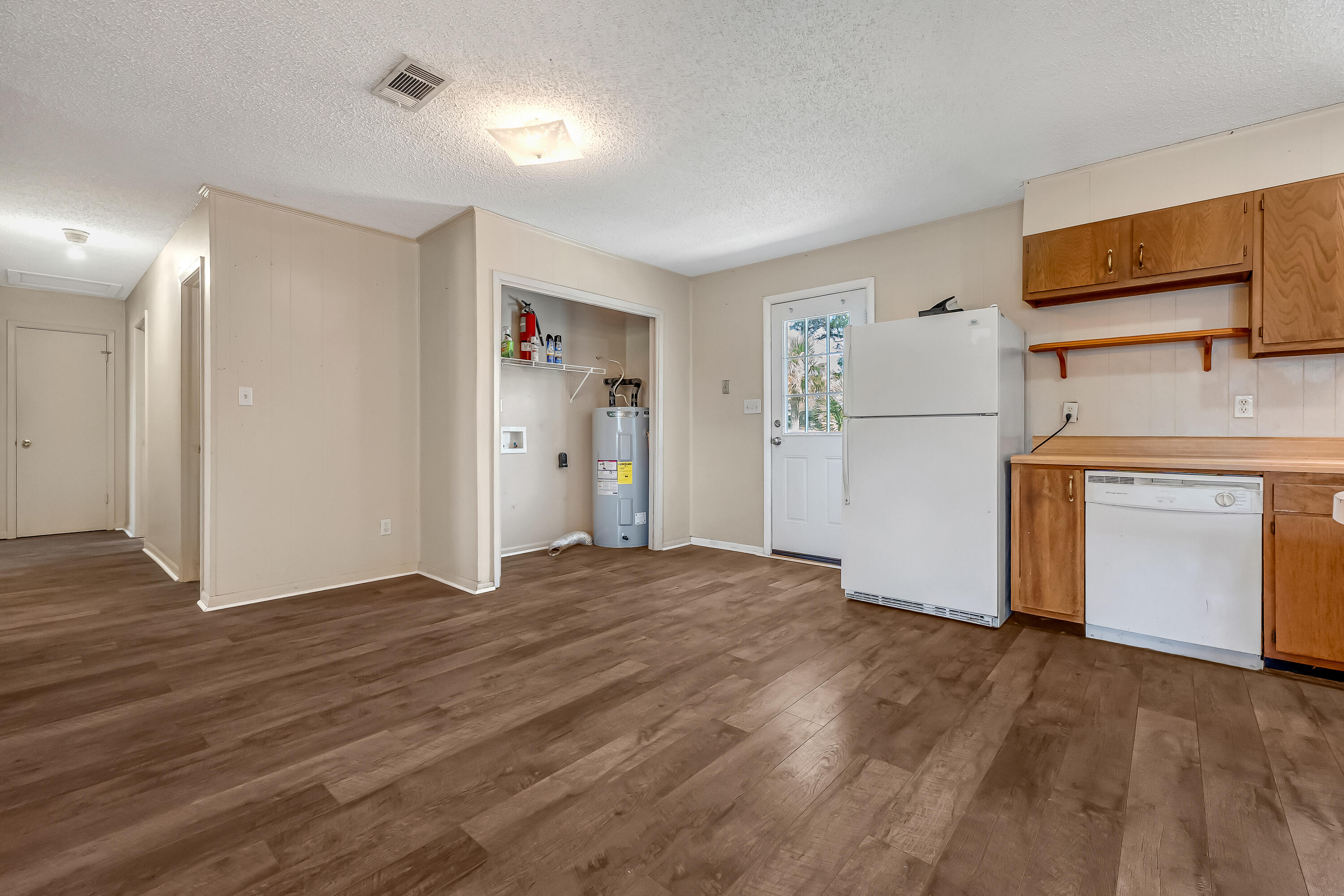 POLYNESIAN ISLANDS - Residential