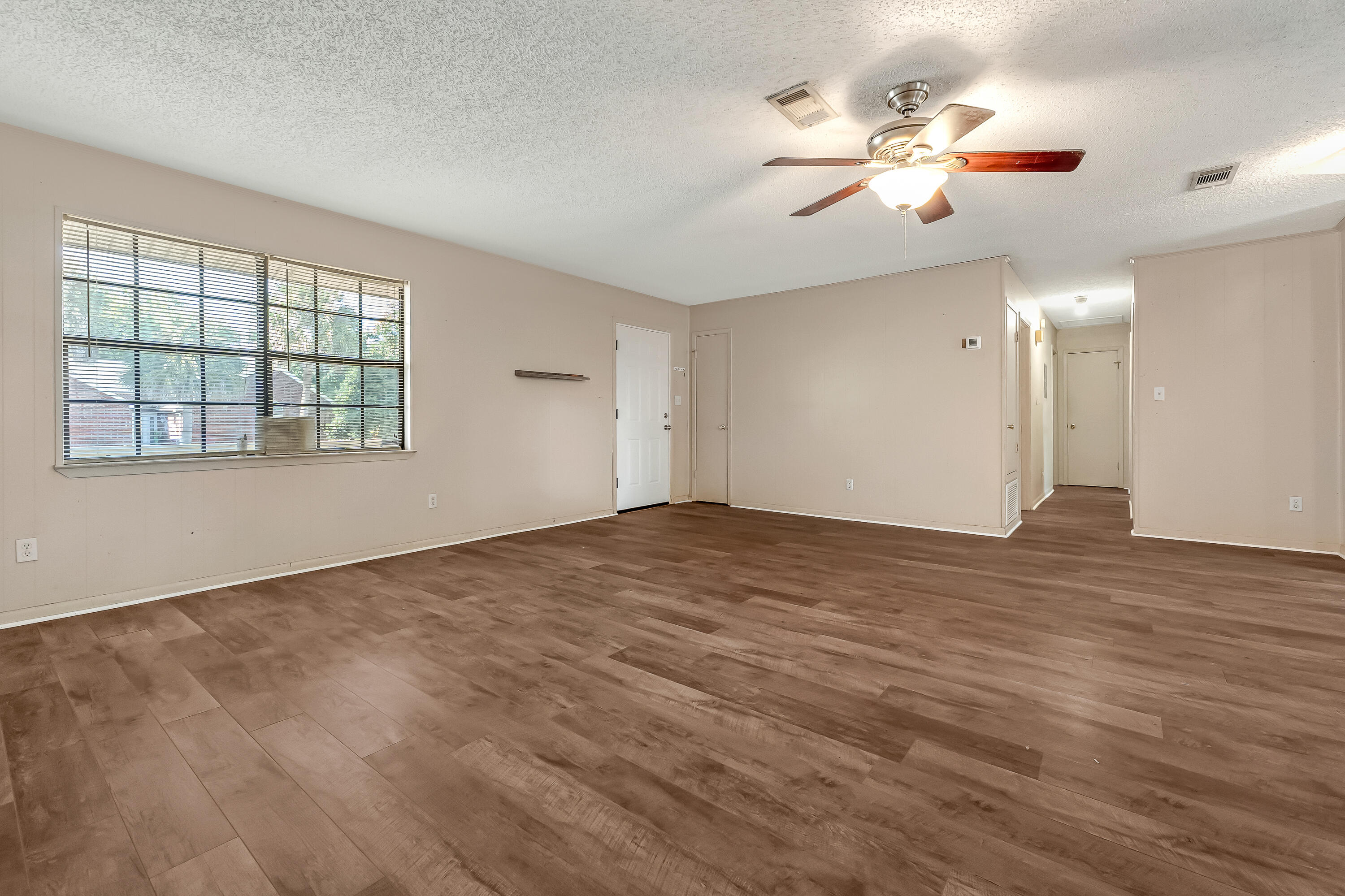 POLYNESIAN ISLANDS - Residential