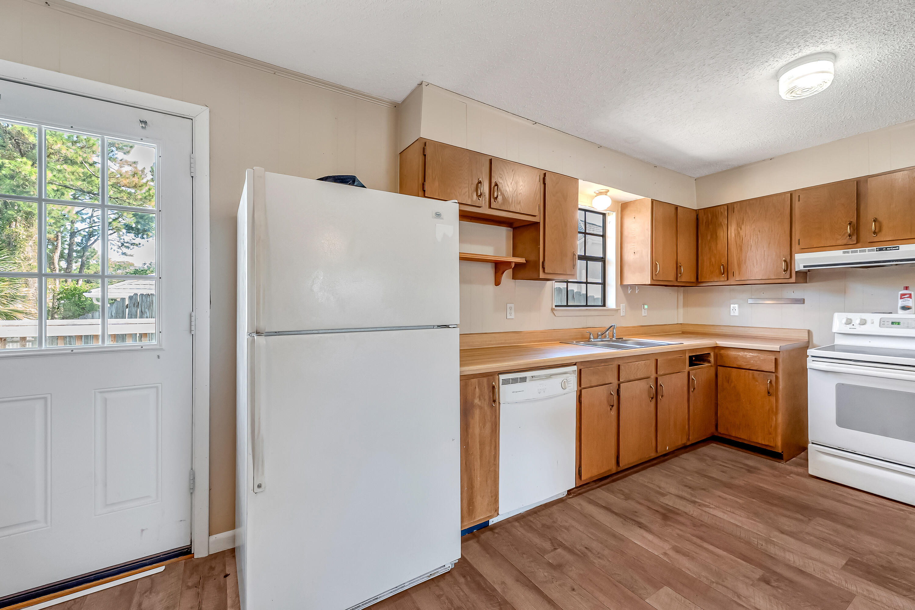 POLYNESIAN ISLANDS - Residential