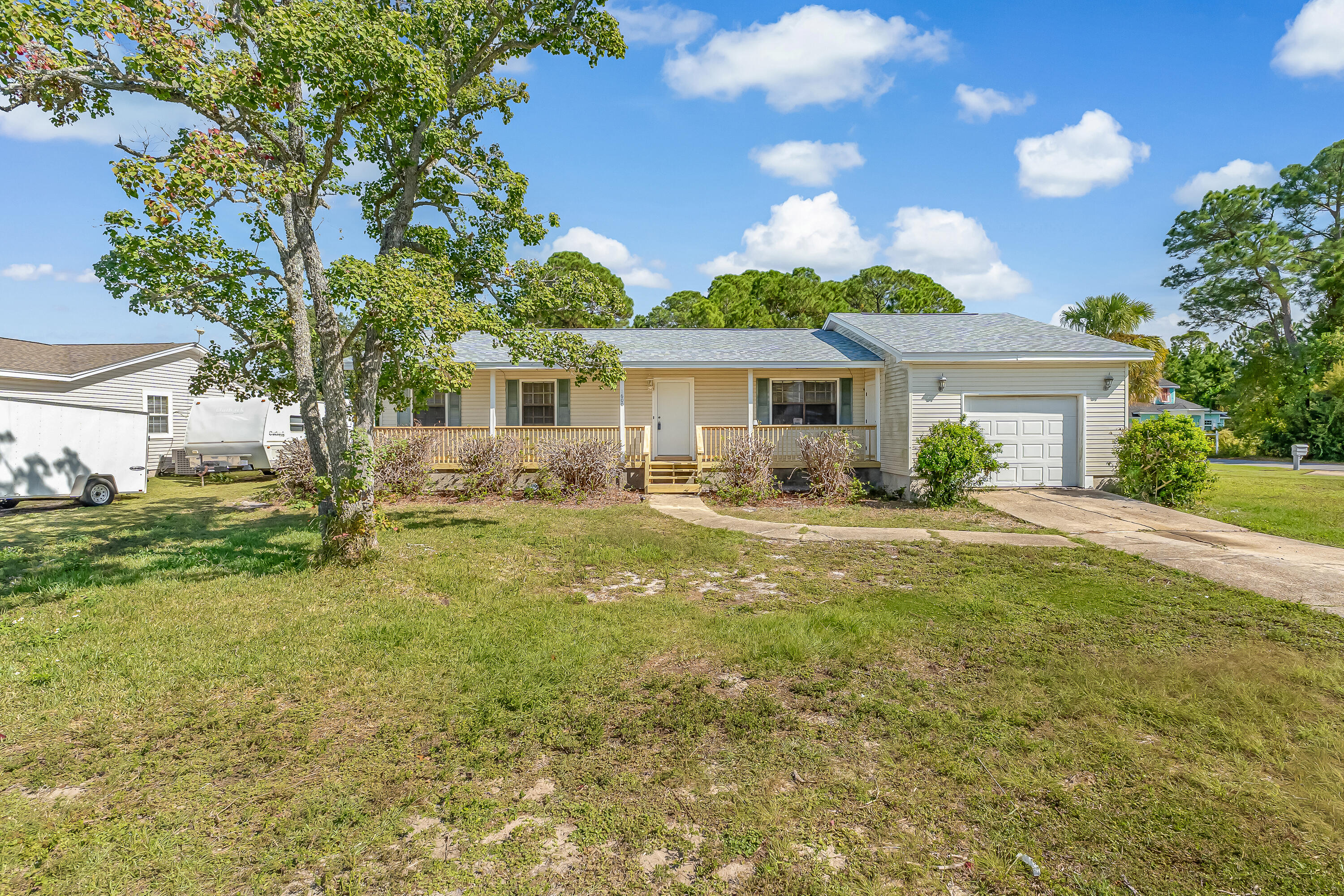 POLYNESIAN ISLANDS - Residential