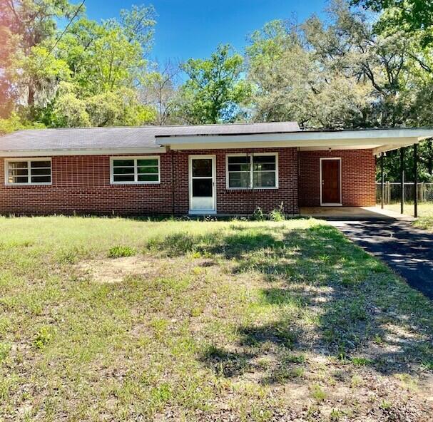 GREY MOSS POINT - Residential