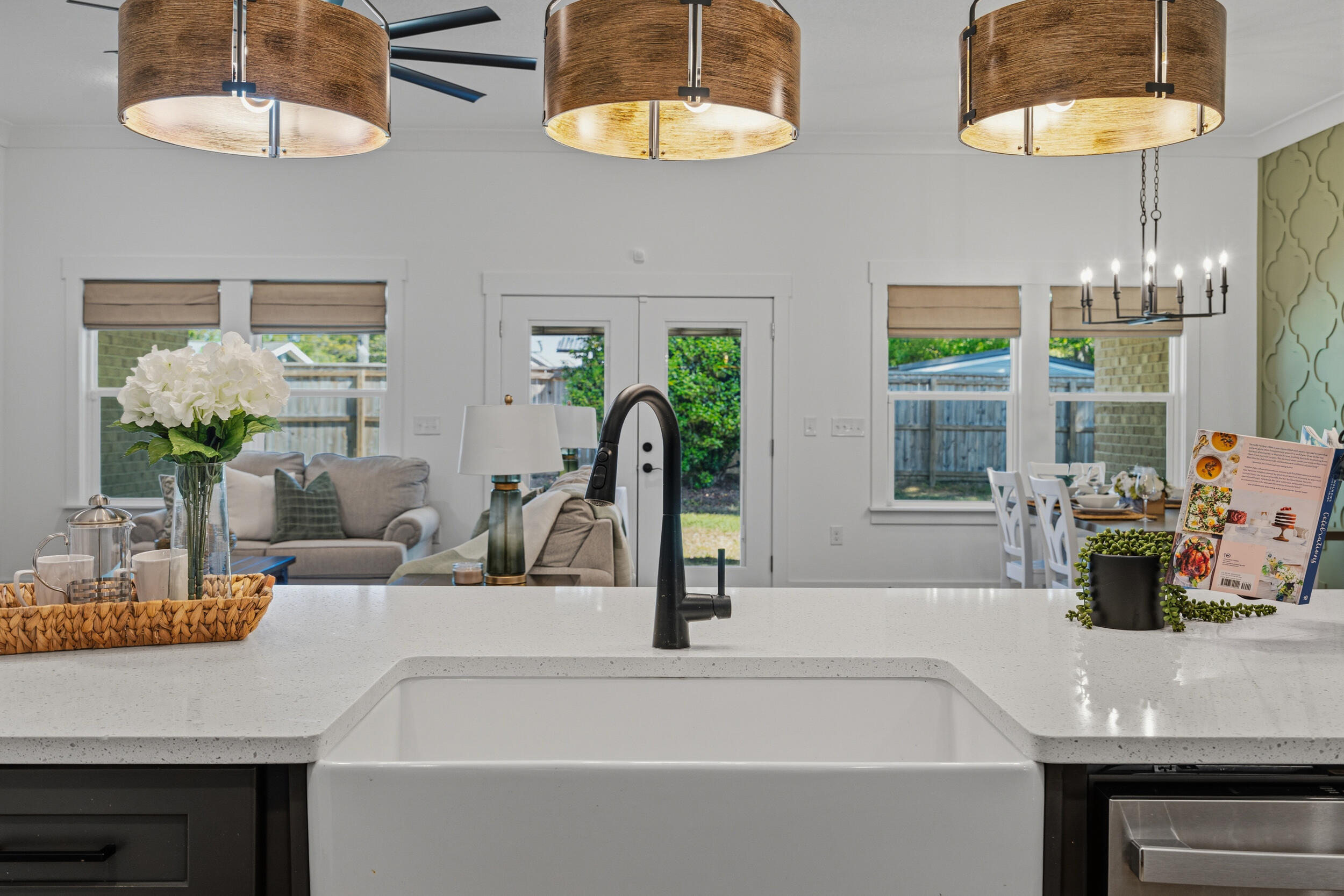 1ST ADD BEL-AIR S/D LOT 4 BLK B - Residential