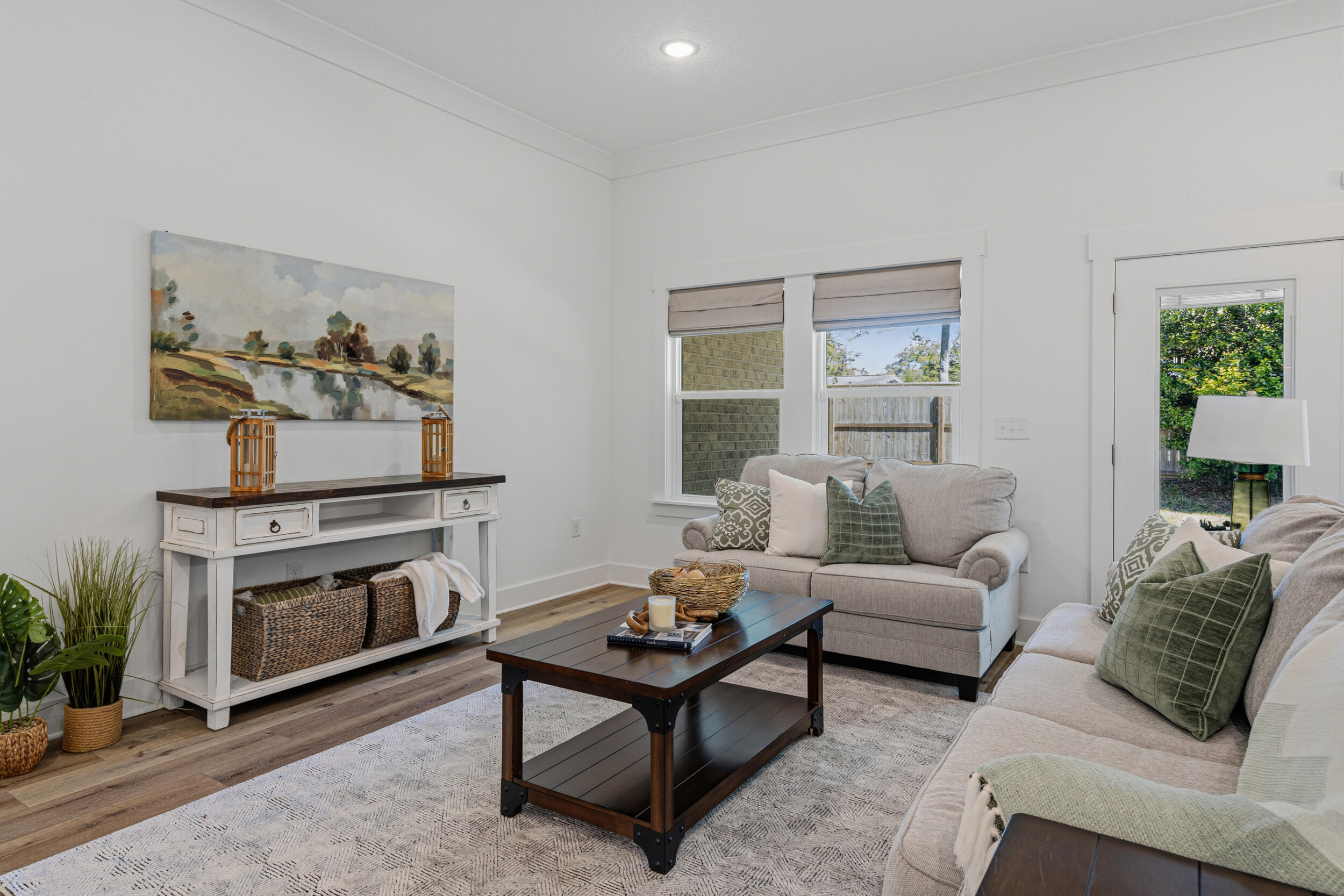 1ST ADD BEL-AIR S/D LOT 4 BLK B - Residential