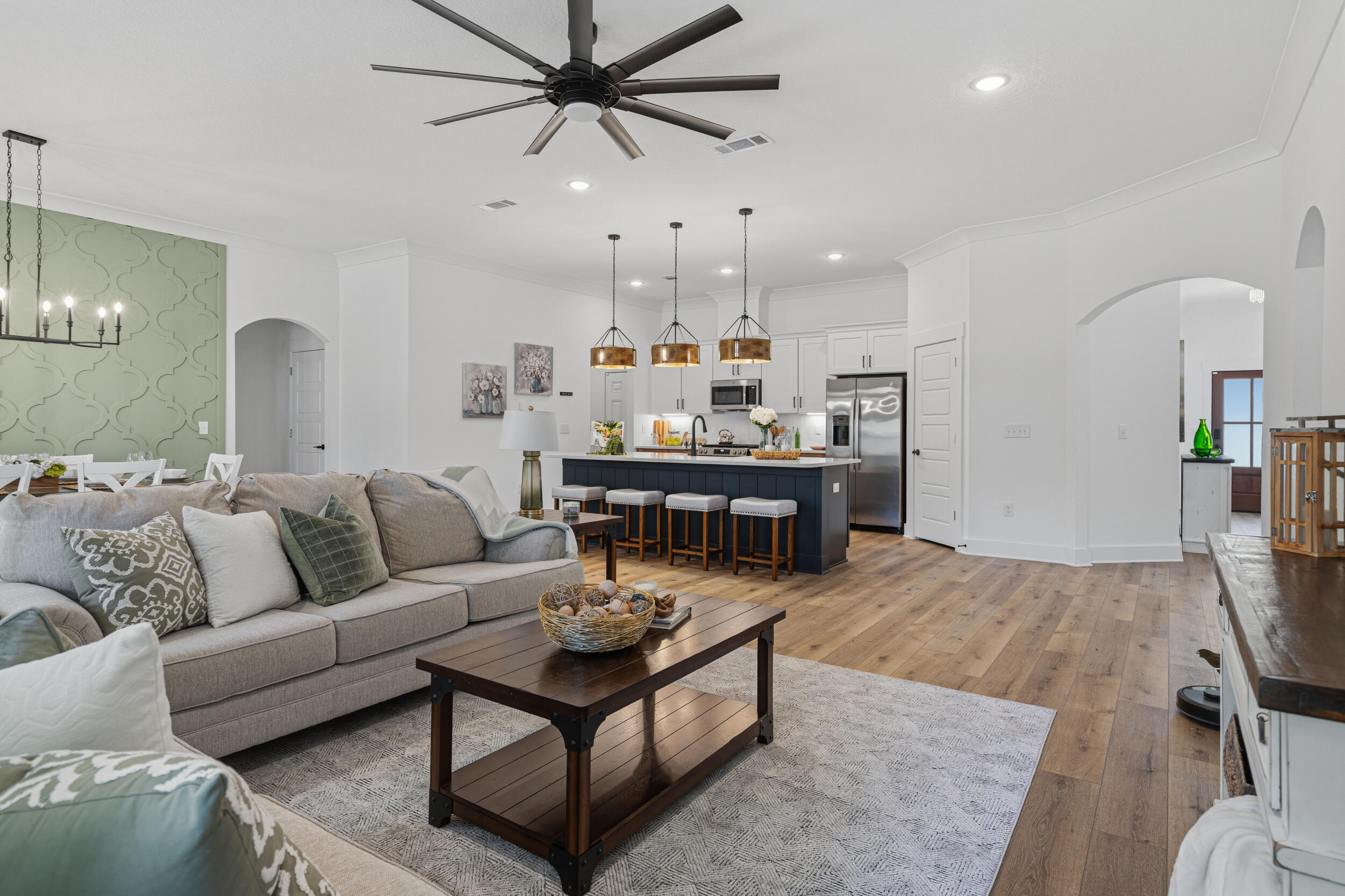 1ST ADD BEL-AIR S/D LOT 4 BLK B - Residential