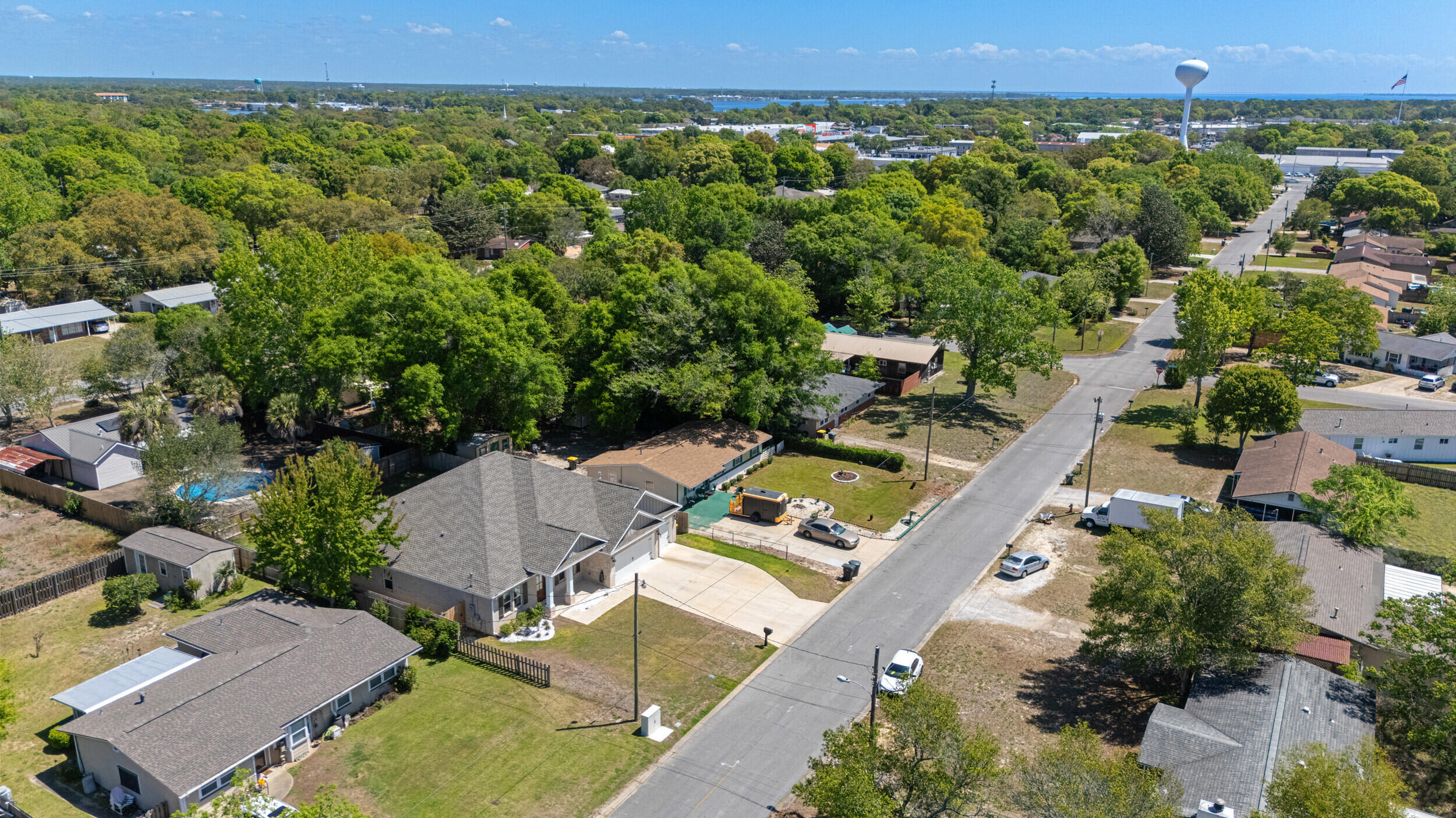 1ST ADD BEL-AIR S/D LOT 4 BLK B - Residential