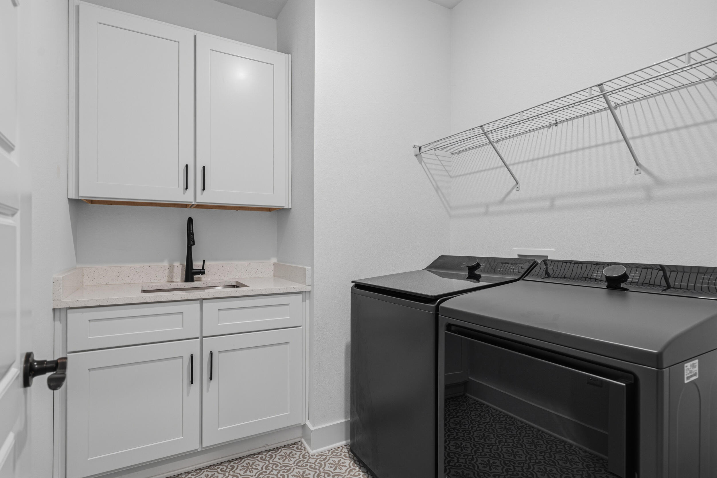 1ST ADD BEL-AIR S/D LOT 4 BLK B - Residential