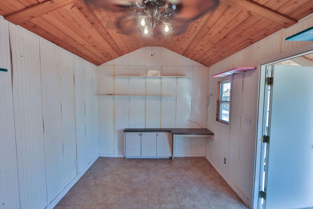 PINE MEADOWS 2ND ADDN - Residential