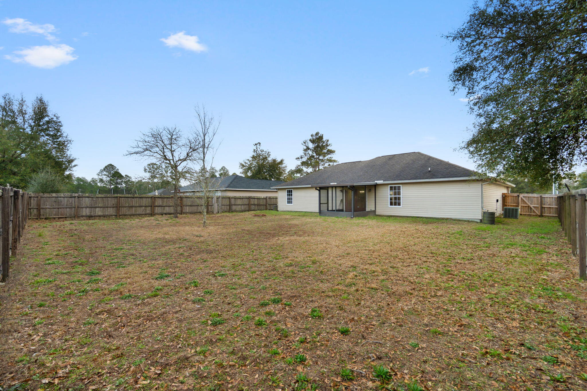 TRIPLE LAKES ESTATES - Residential