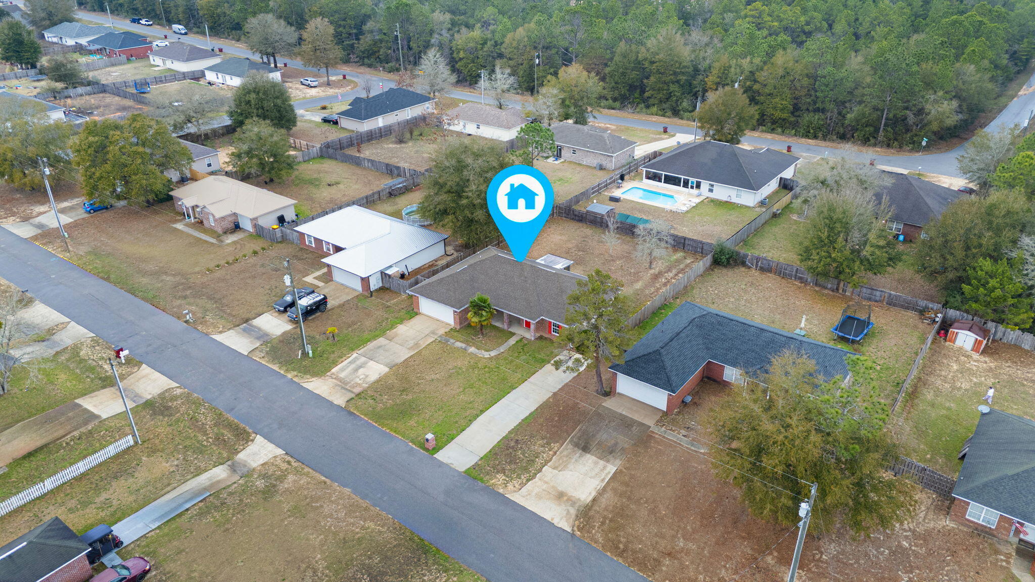 TRIPLE LAKES ESTATES - Residential