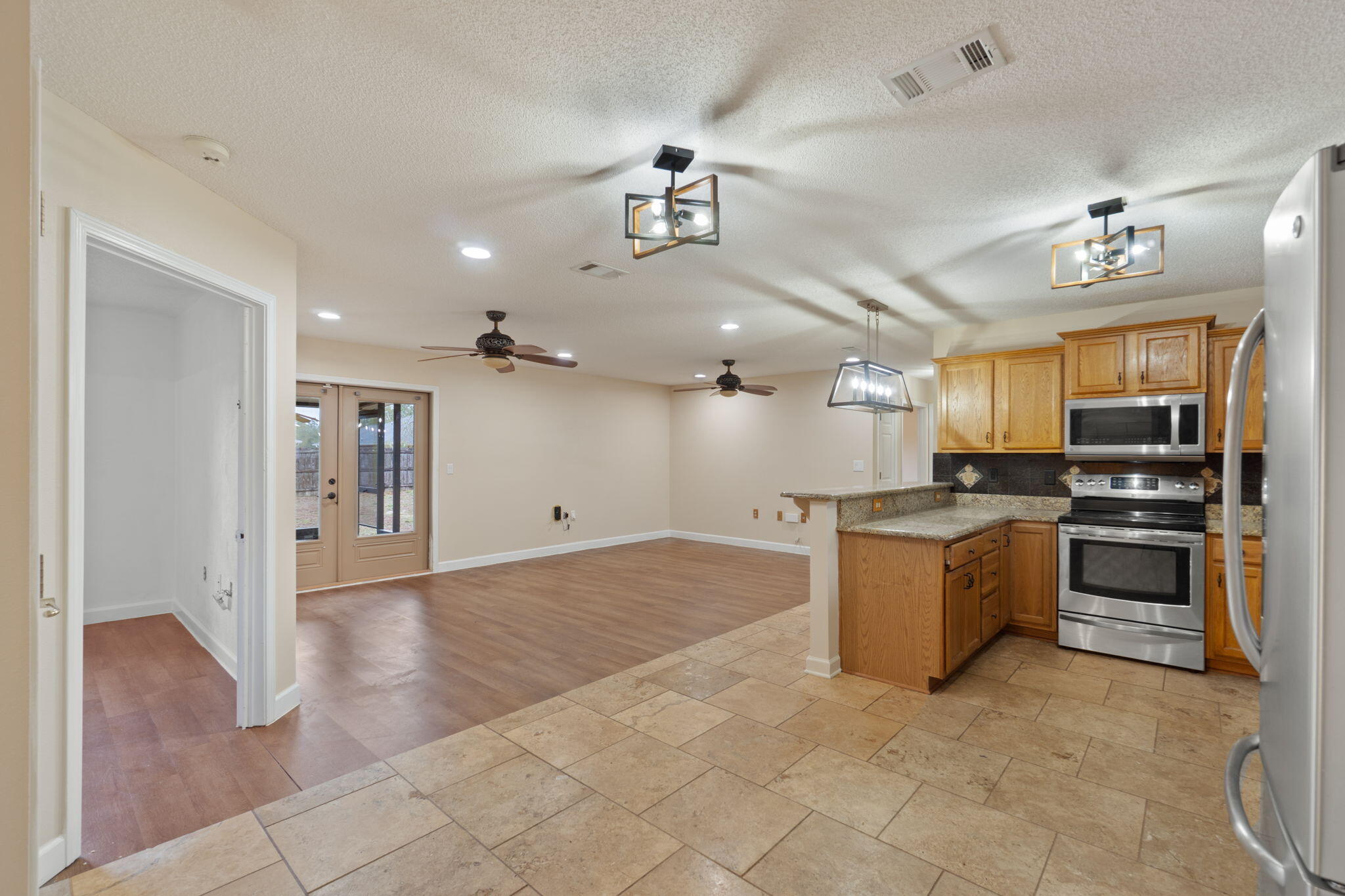 TRIPLE LAKES ESTATES - Residential