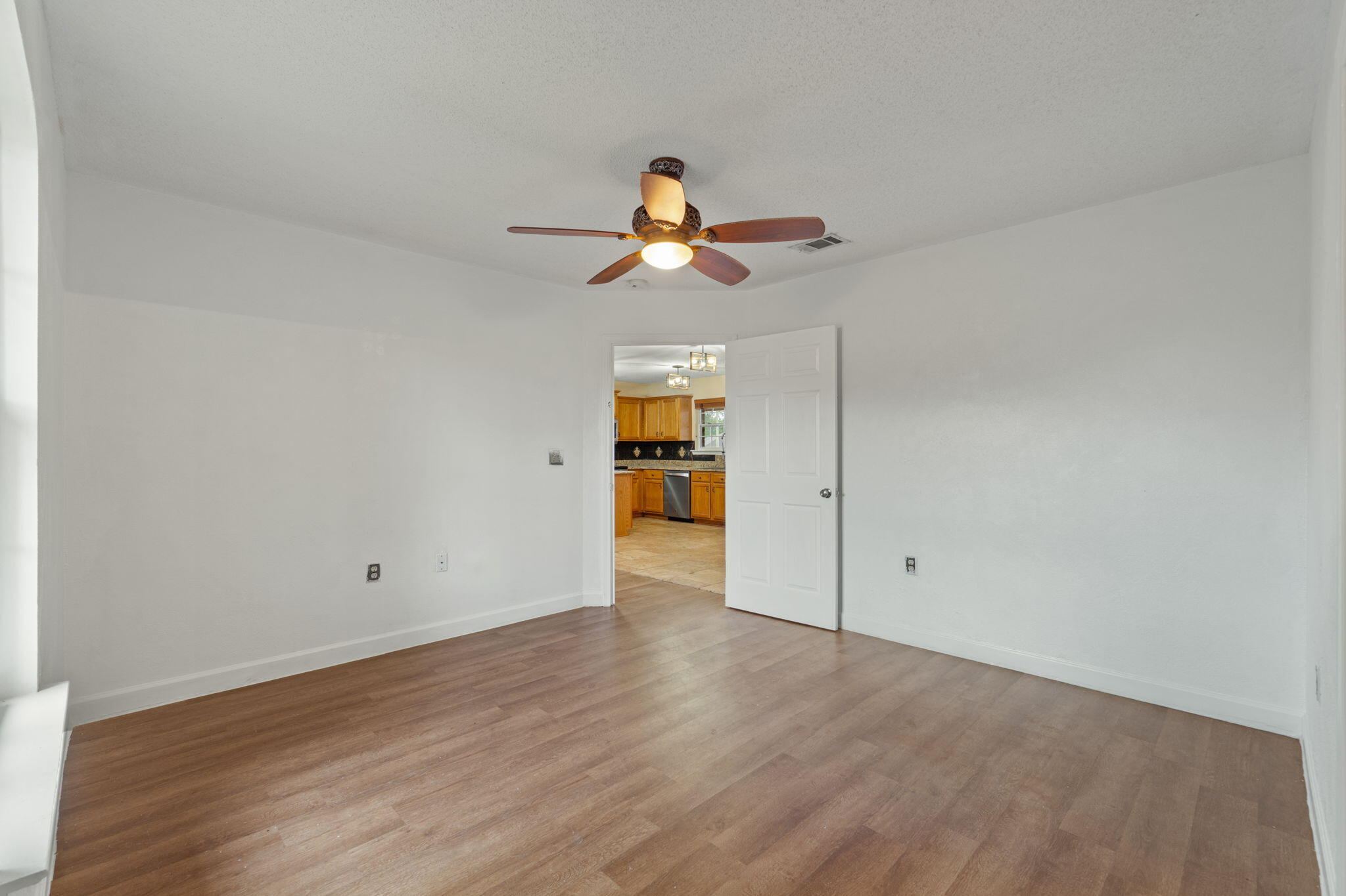 TRIPLE LAKES ESTATES - Residential