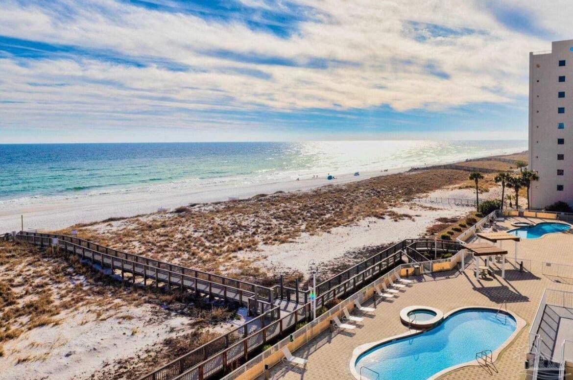 8577 Gulf Boulevard APT 405