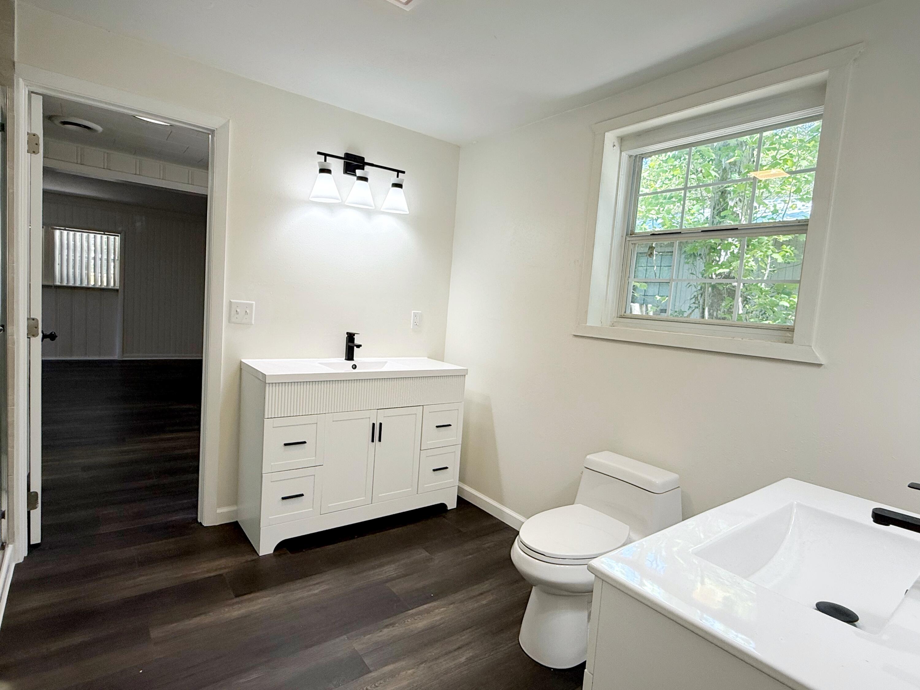 GARNIERS BEACH - Residential Lease