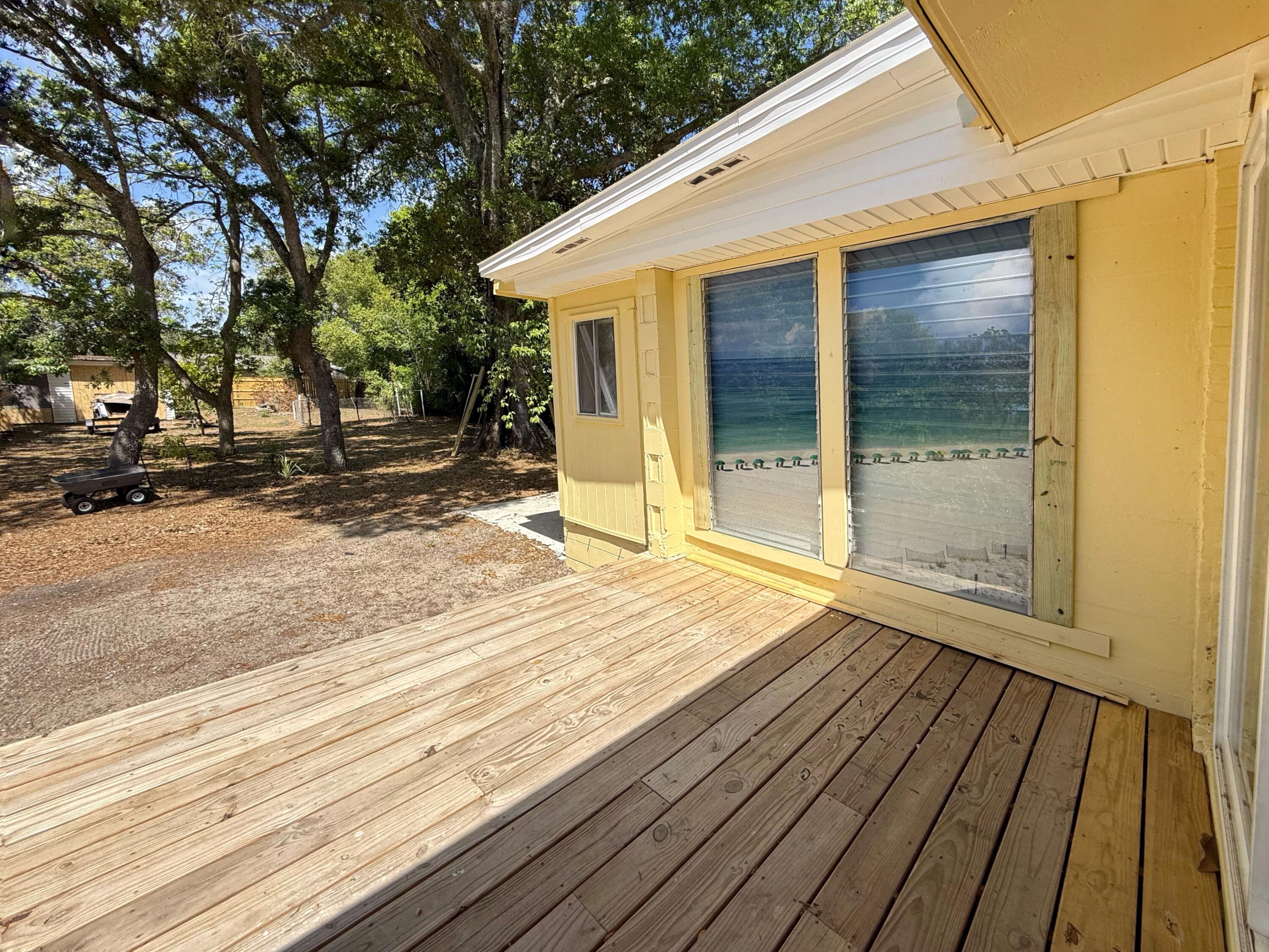 GARNIERS BEACH - Residential Lease