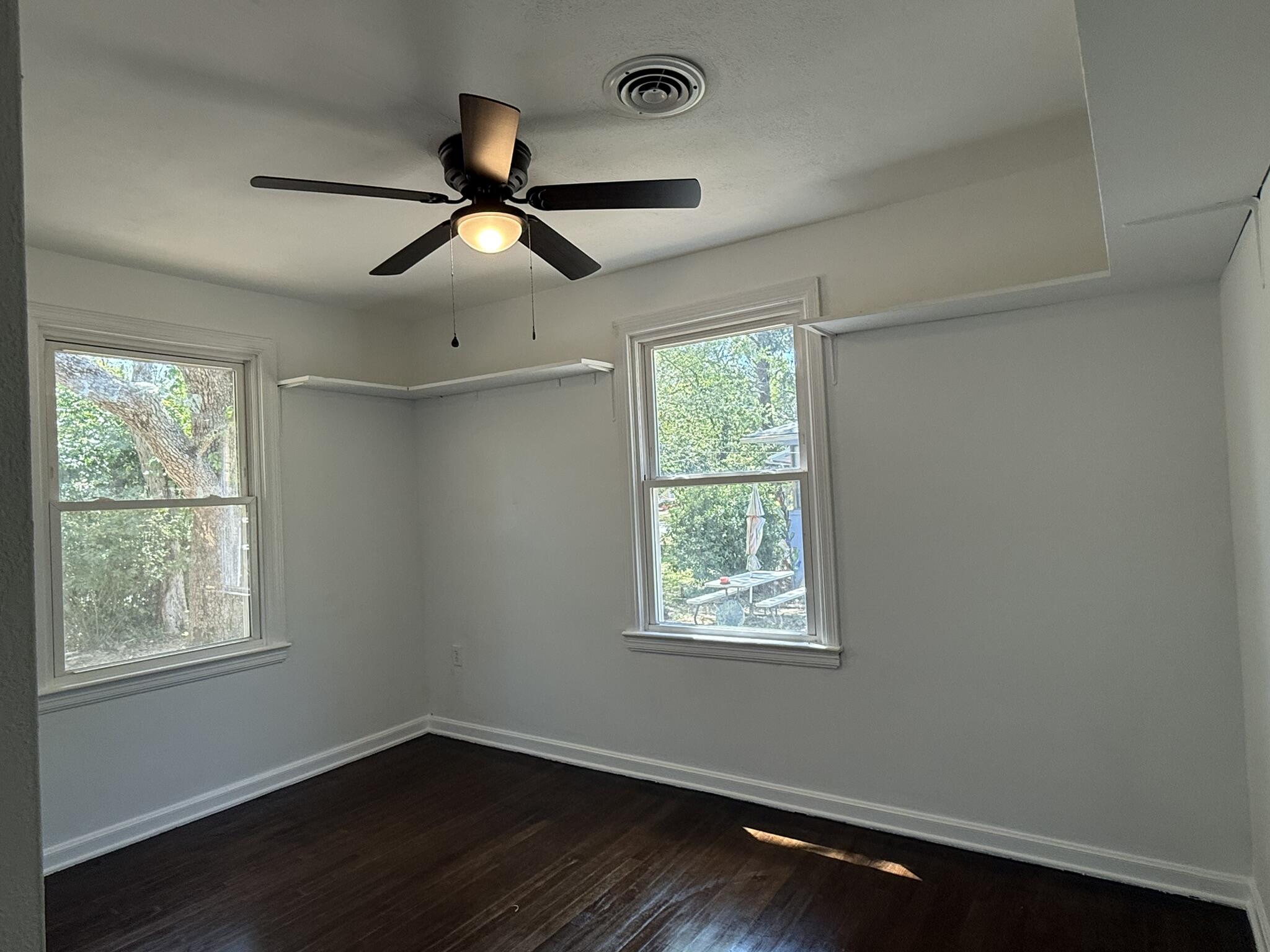 GARNIERS BEACH - Residential Lease