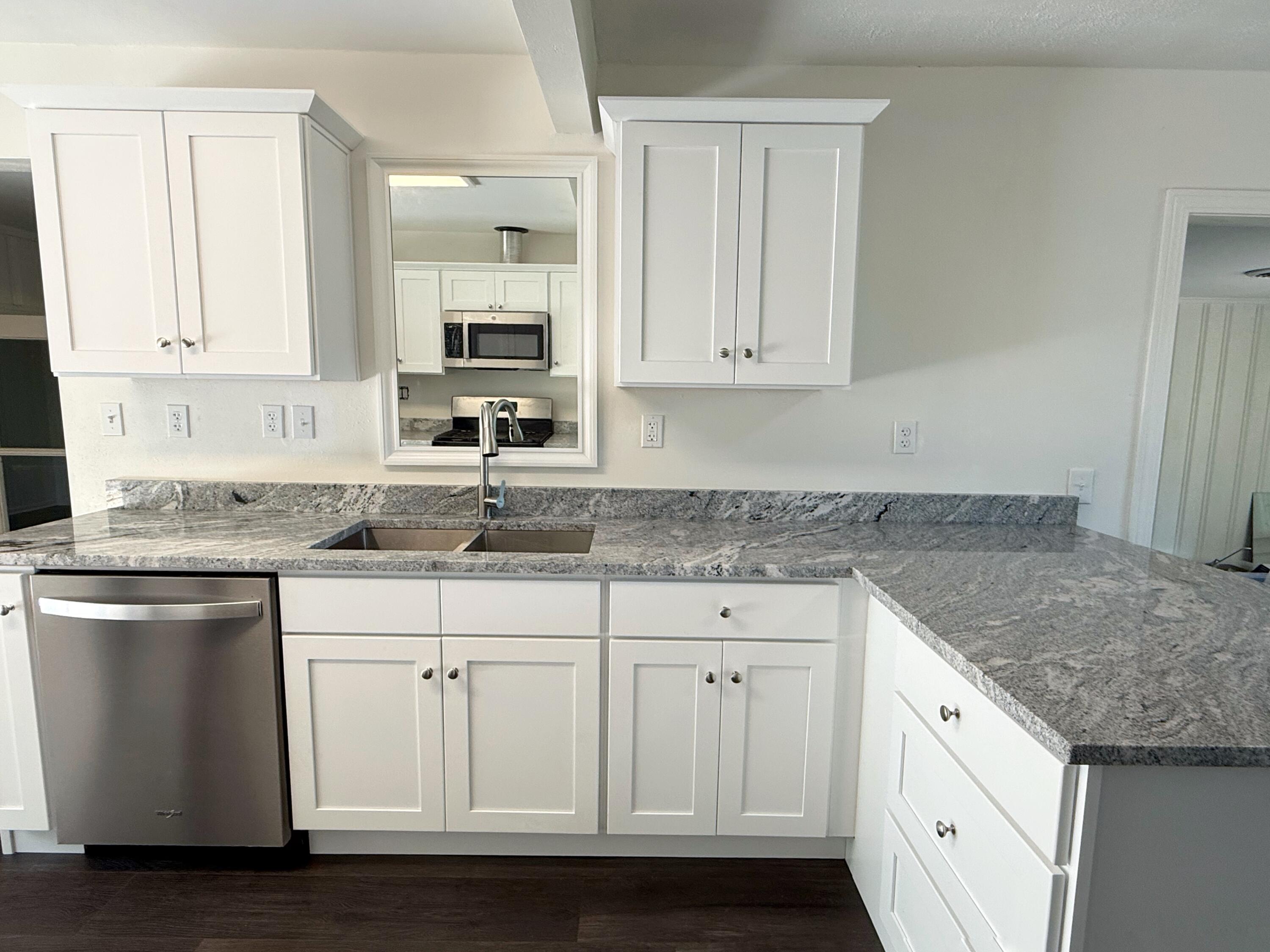 GARNIERS BEACH - Residential Lease