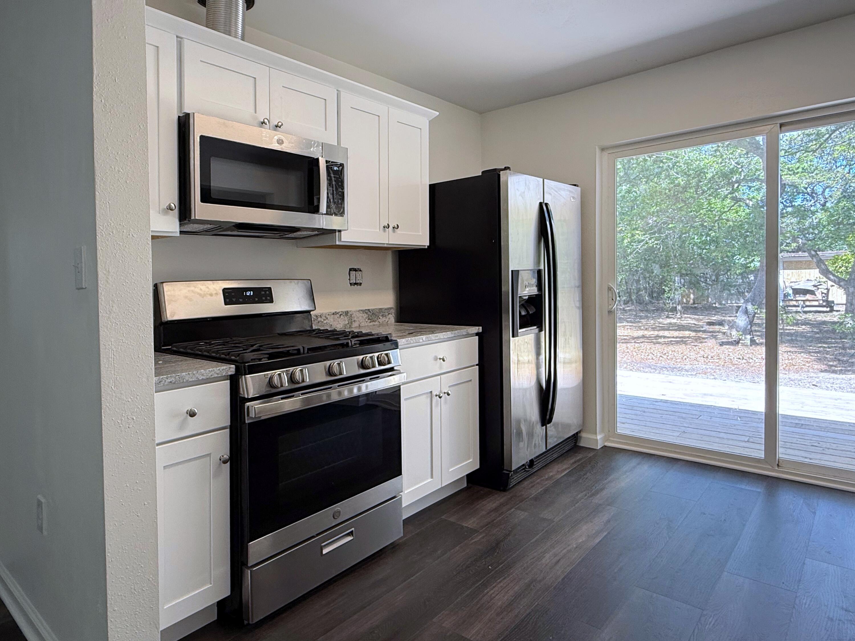 GARNIERS BEACH - Residential Lease