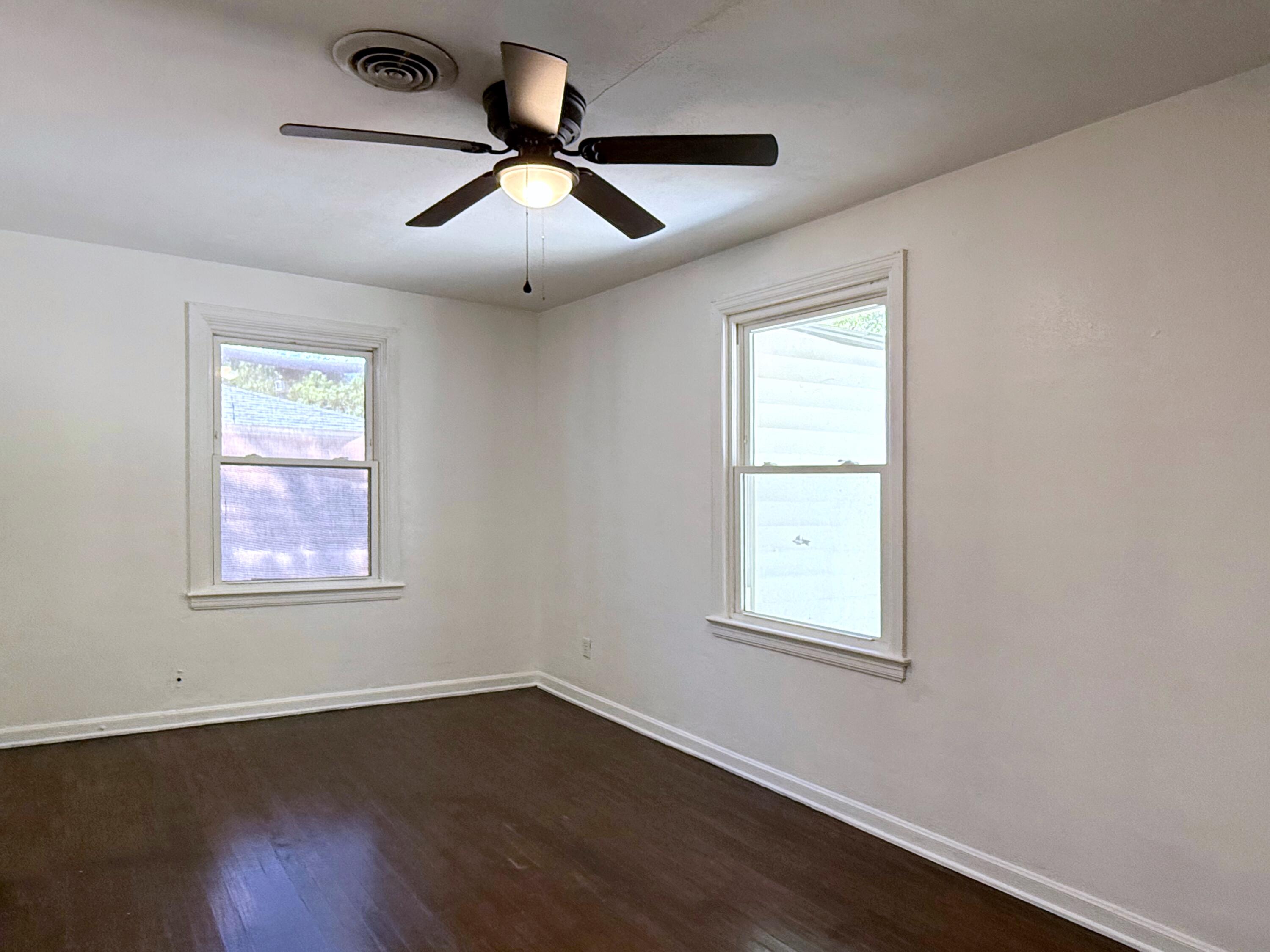 GARNIERS BEACH - Residential Lease