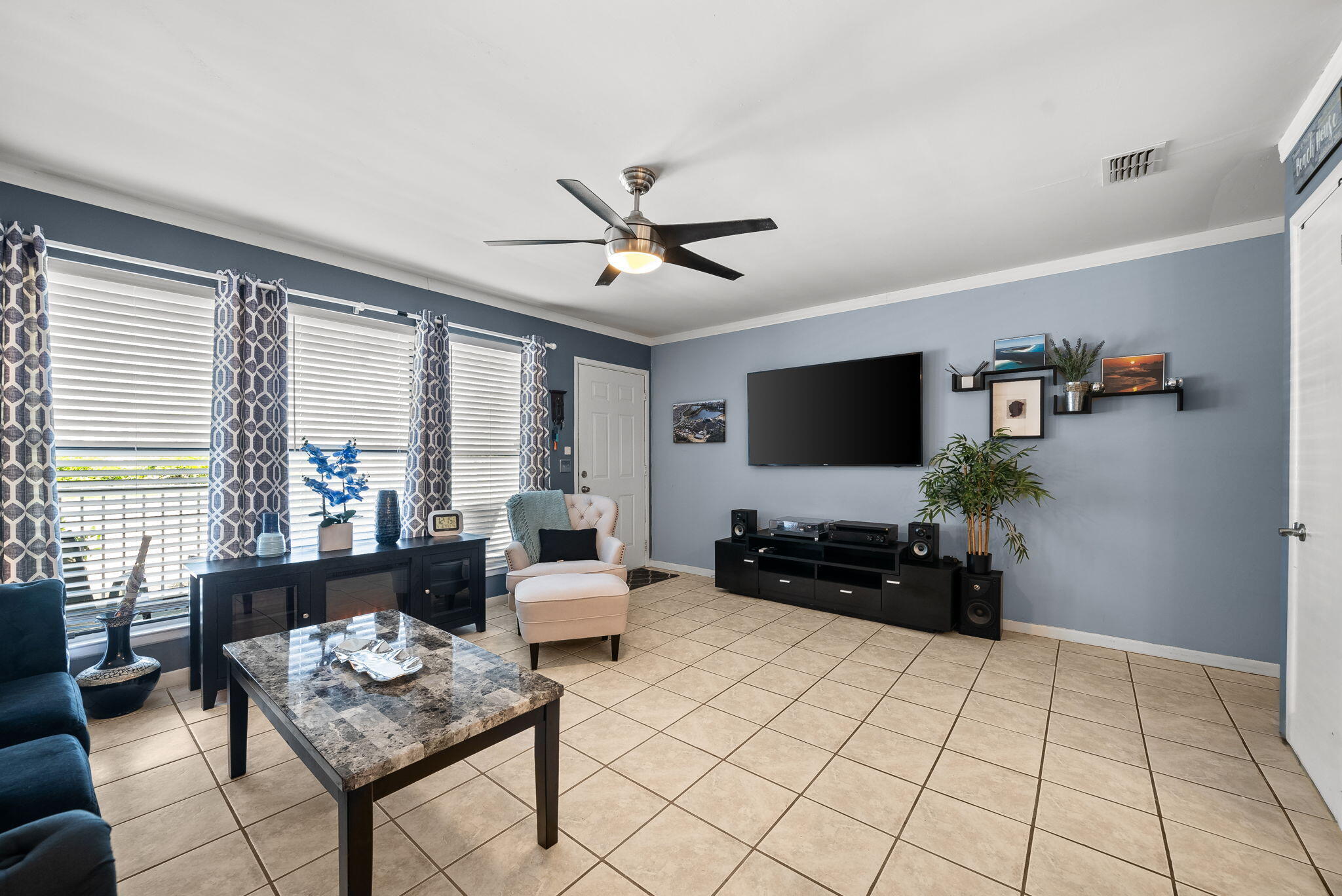 El Centro Villas - Residential