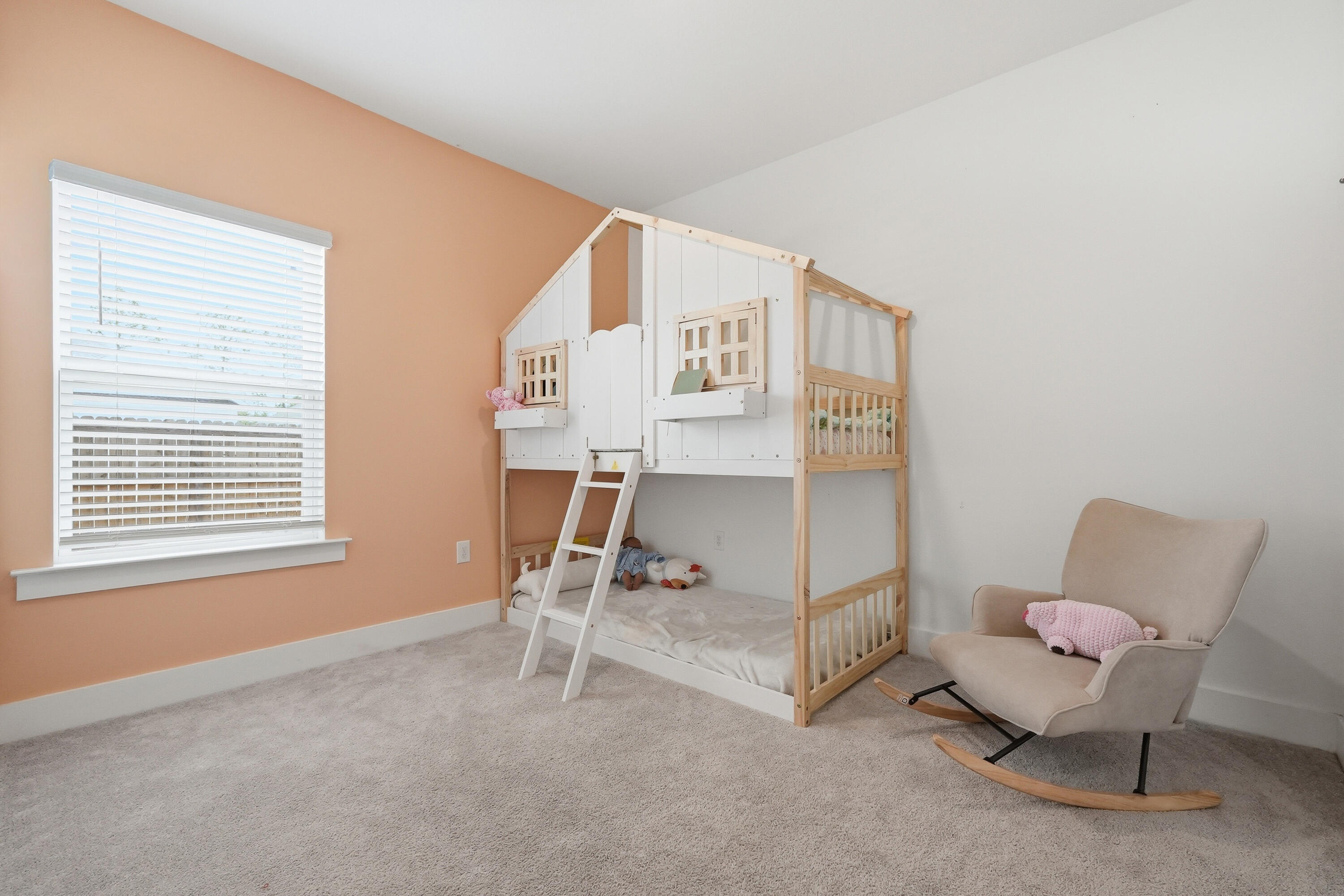 MAGNOLIA CREEK PHASE 1 - Residential