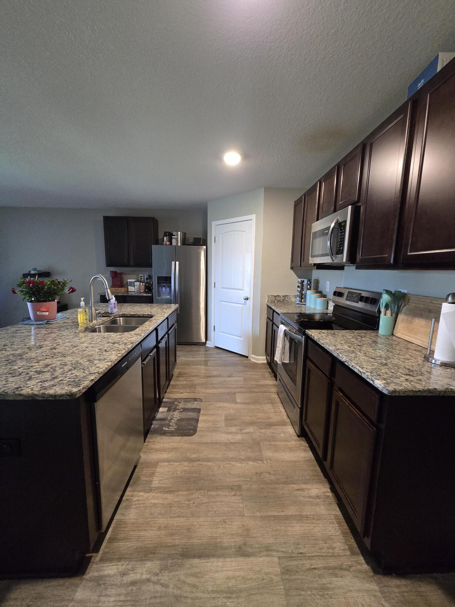 Redstone Commons - Residential