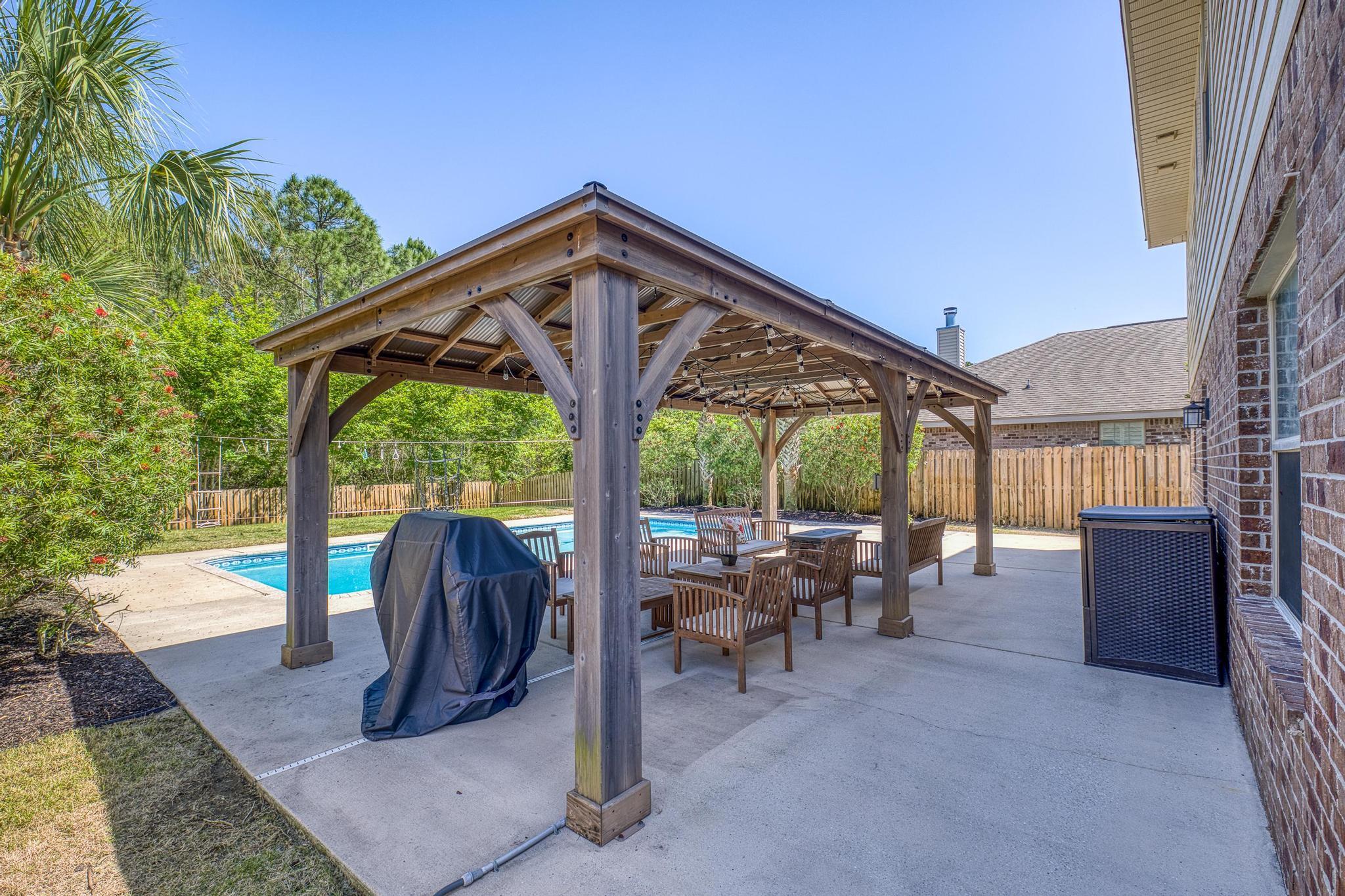 WOODLAWN HEIGHTS - Residential