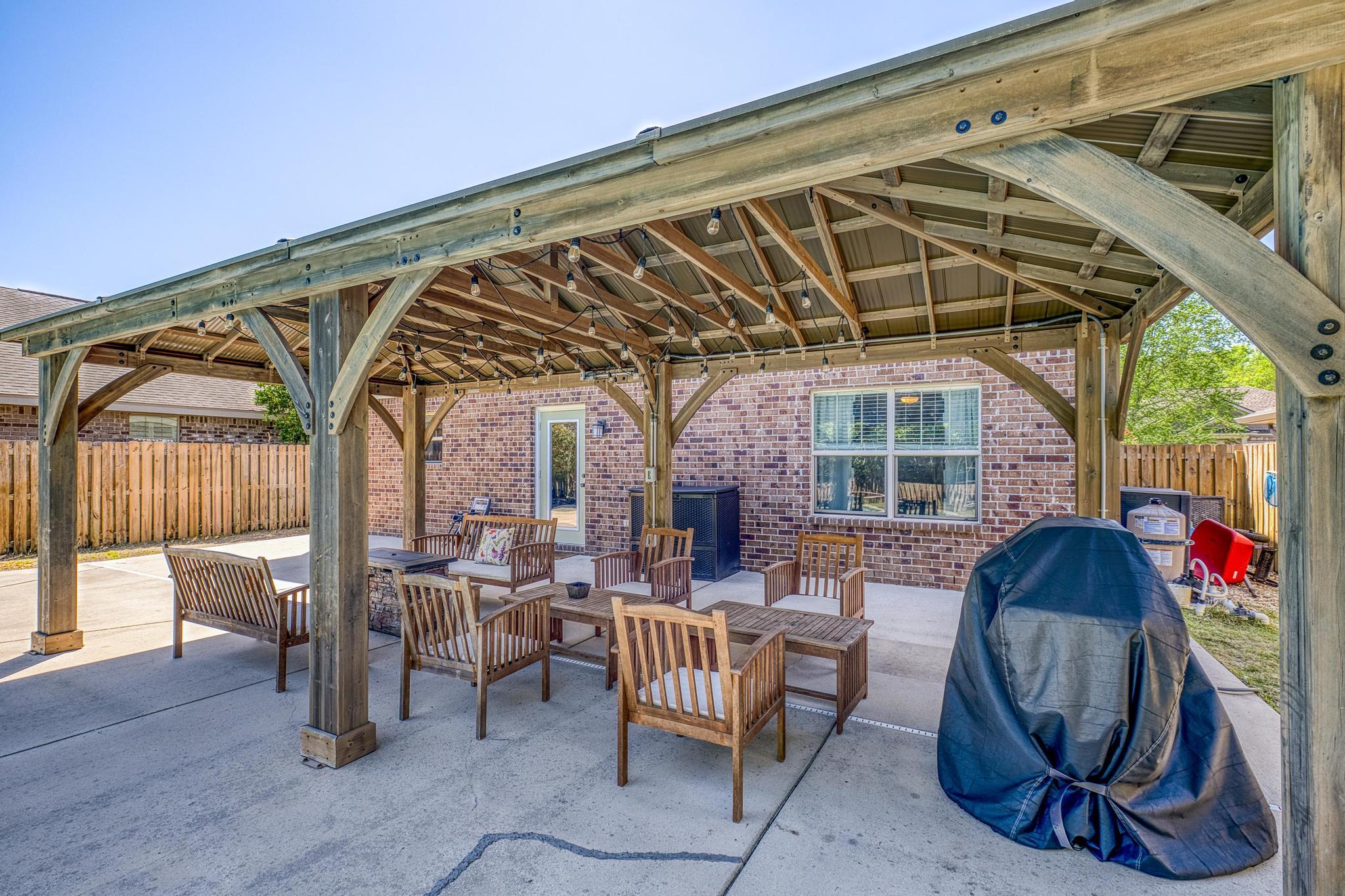 WOODLAWN HEIGHTS - Residential