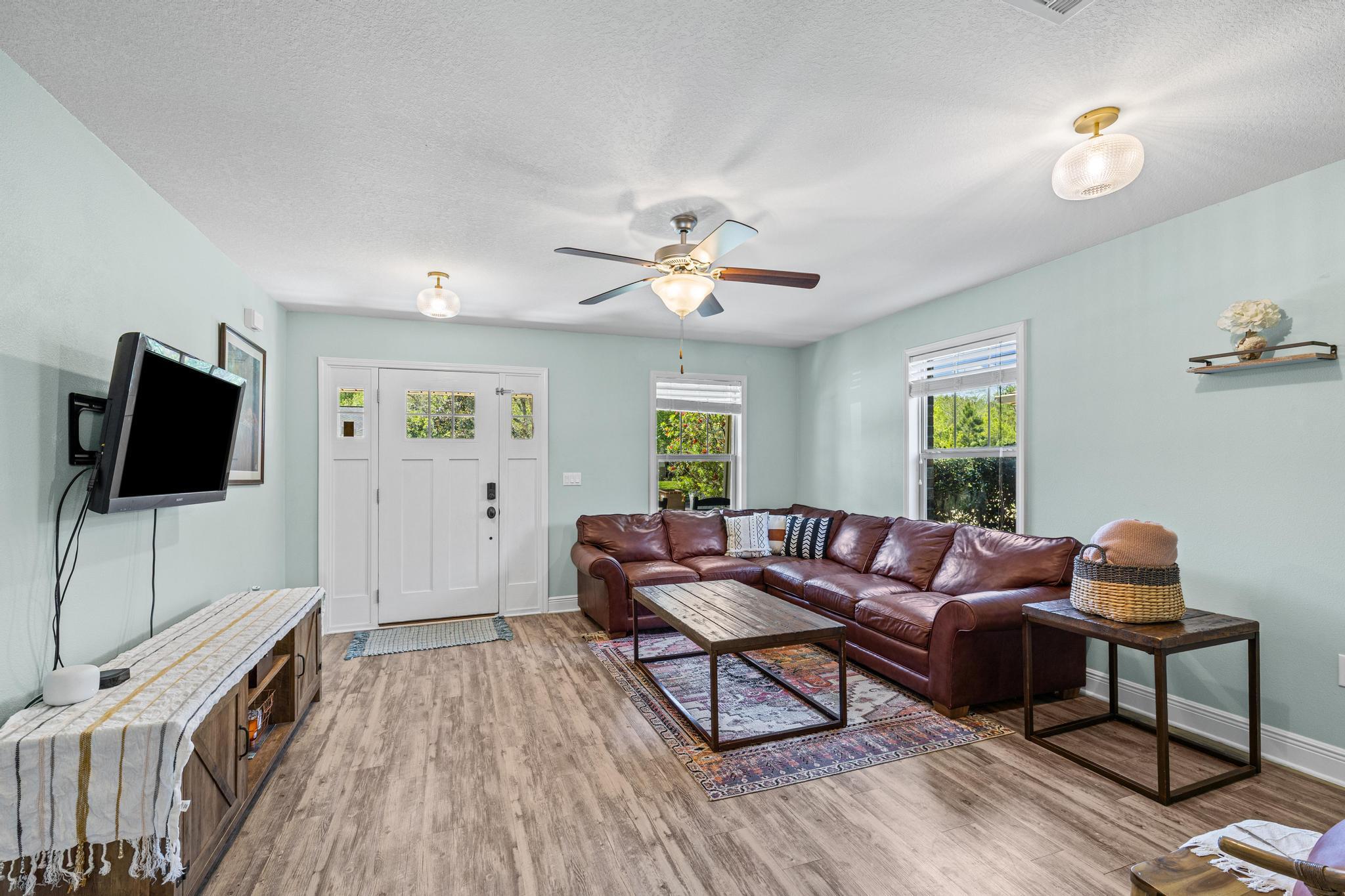 WOODLAWN HEIGHTS - Residential