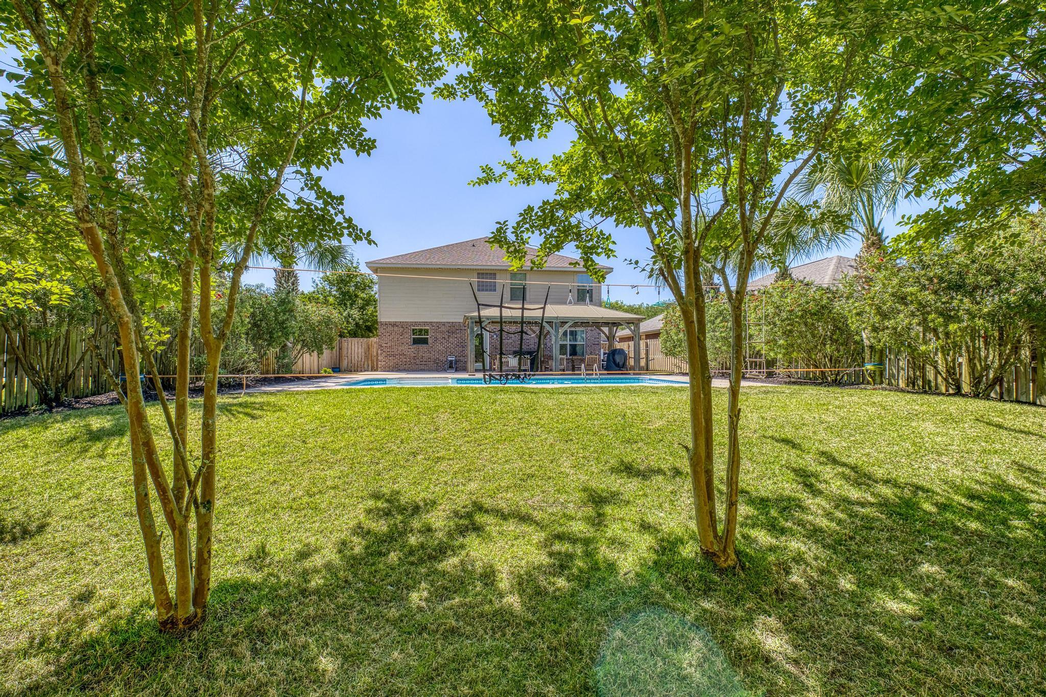 WOODLAWN HEIGHTS - Residential