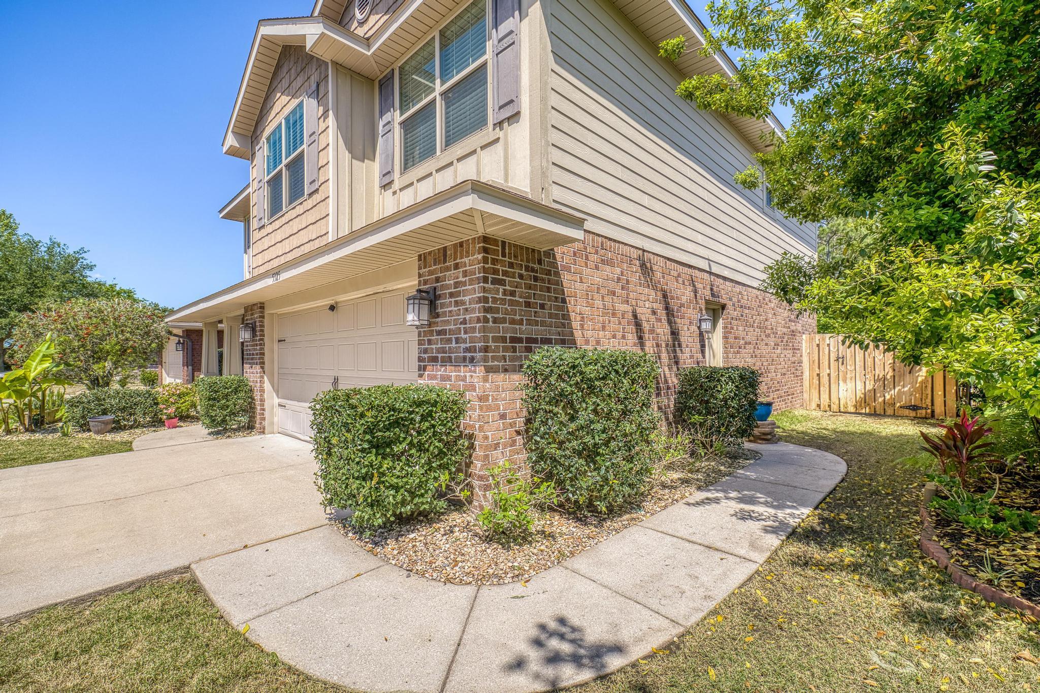 WOODLAWN HEIGHTS - Residential