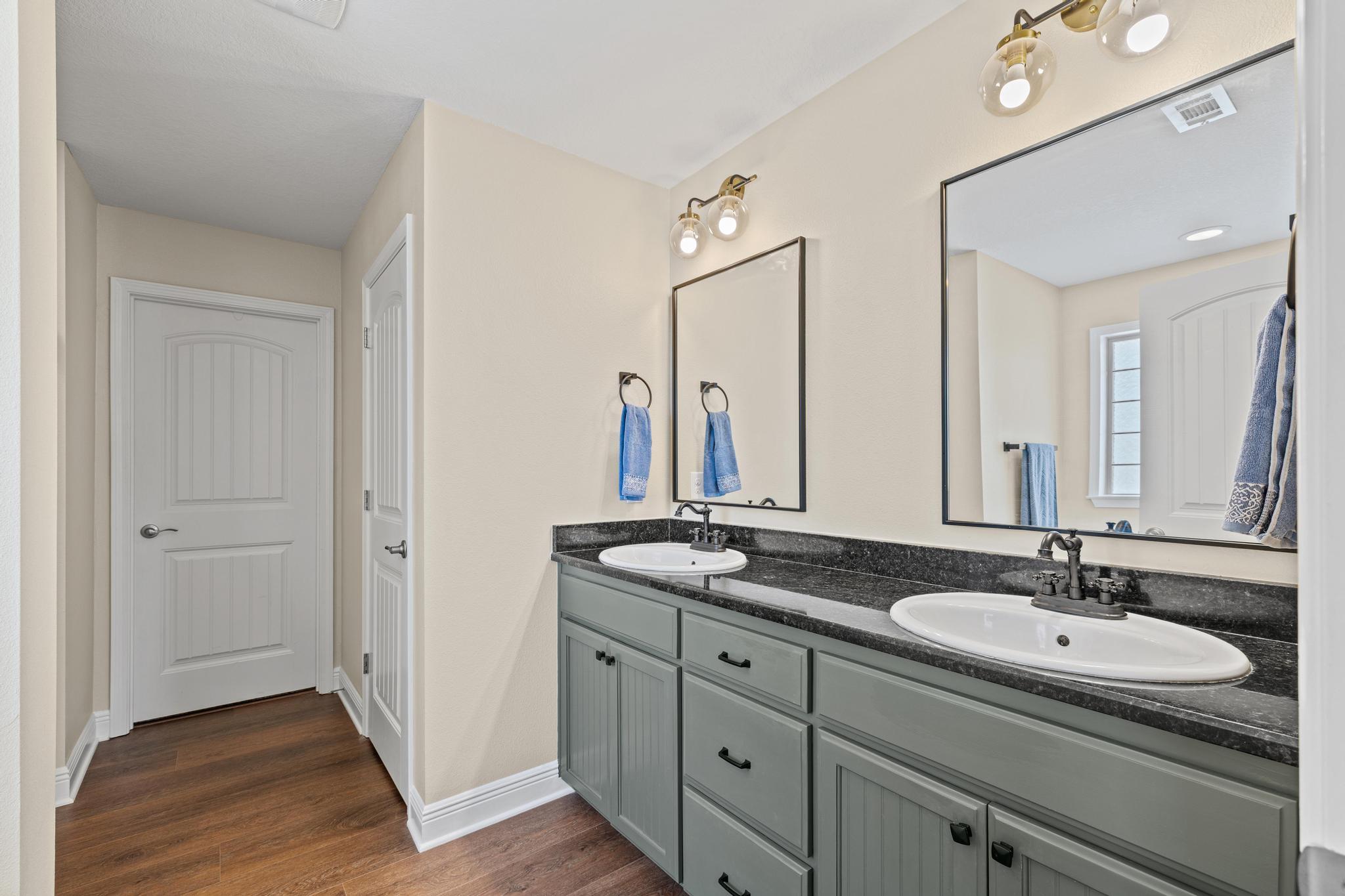 WOODLAWN HEIGHTS - Residential