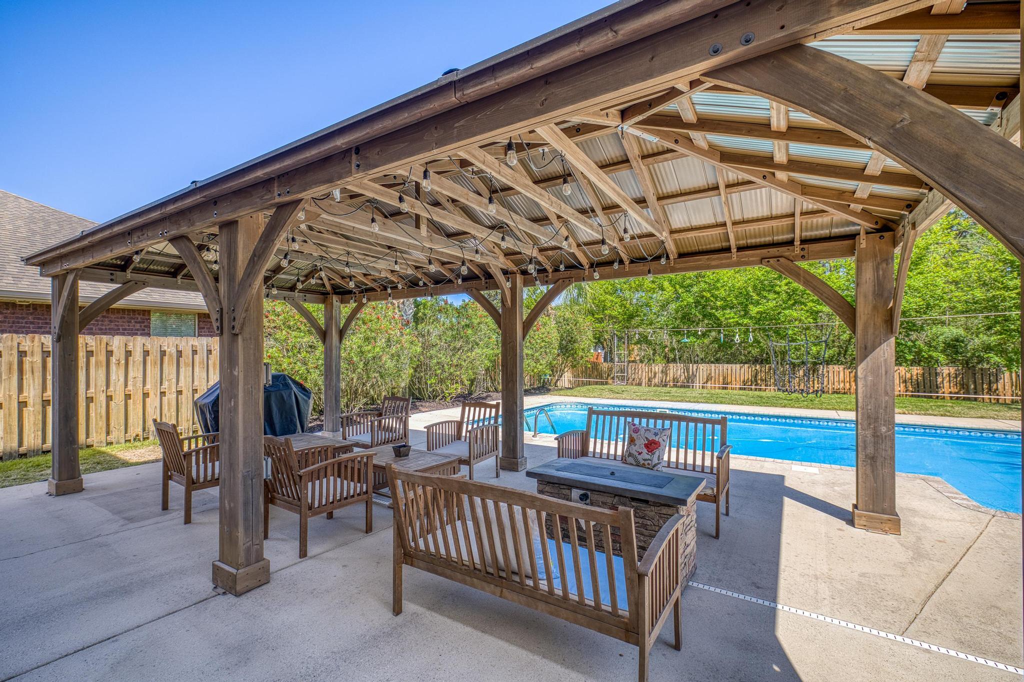 WOODLAWN HEIGHTS - Residential